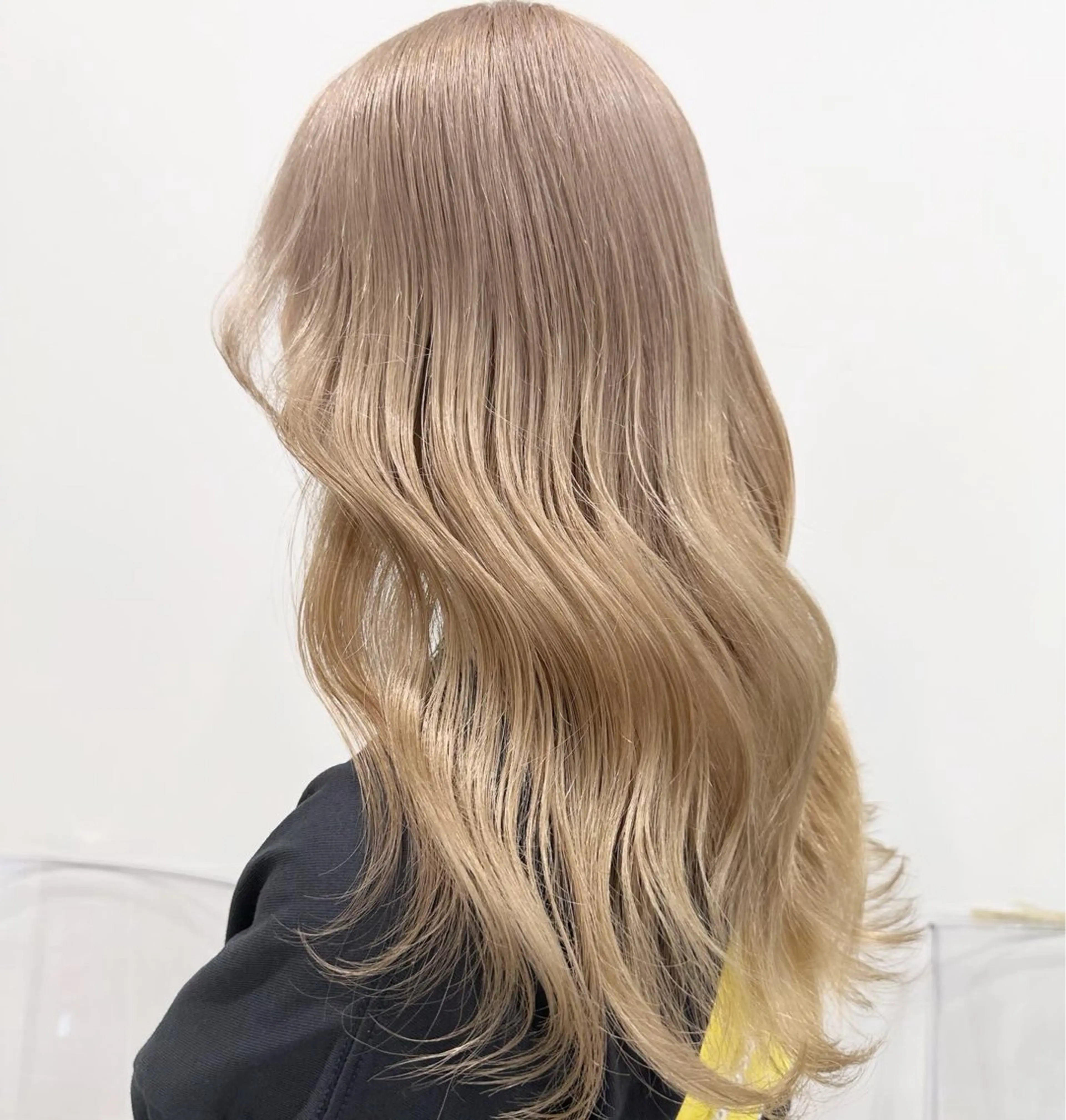 ロング カラー ベージュカラー ブロンド ヘアカラー トリートメント 渋谷/透明感カラー /半個室/こうめいのヘアスタイル