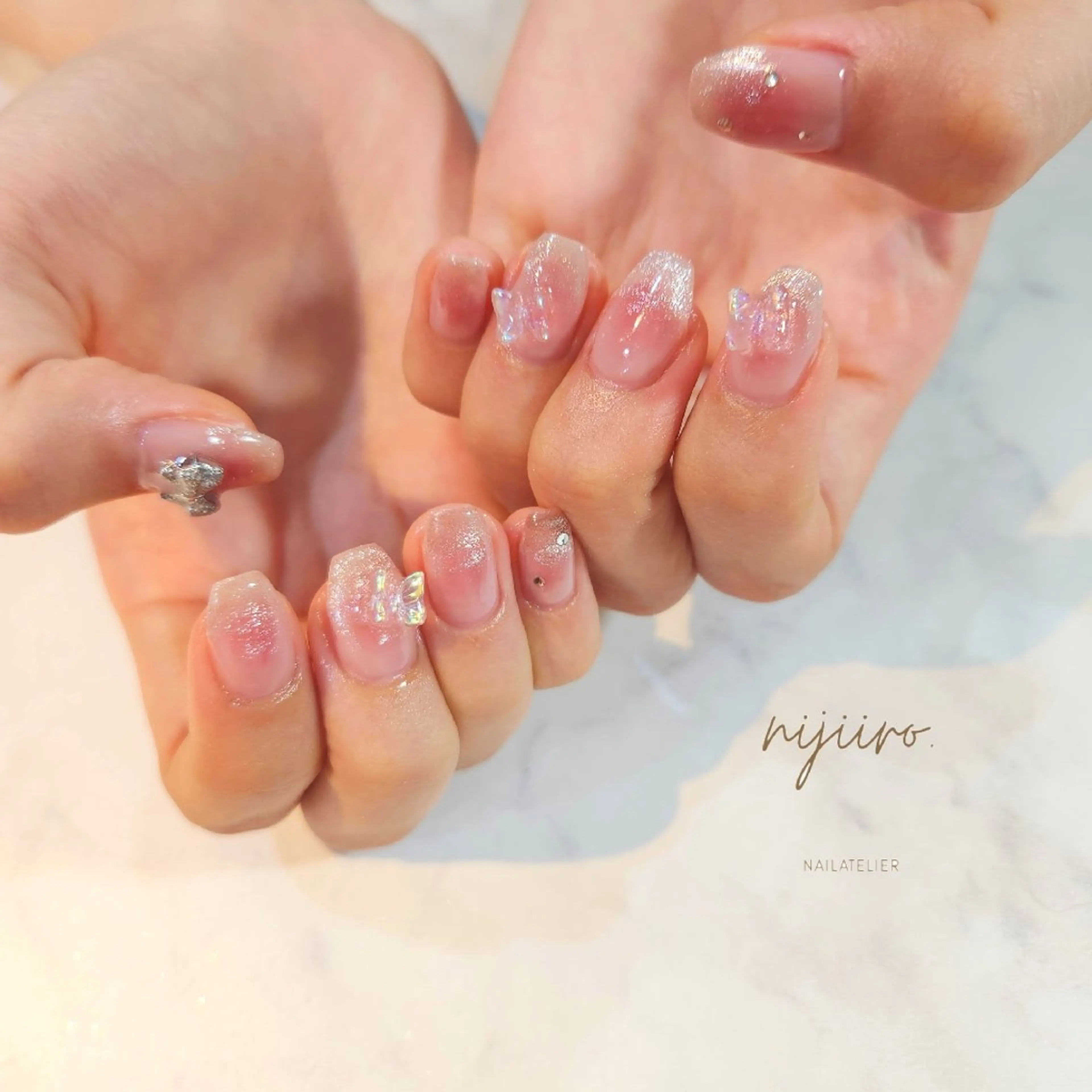ネイル ハンドネイル nailatelier nijiiro.所属・nijiiro🌈 サトウのネイルデザイン