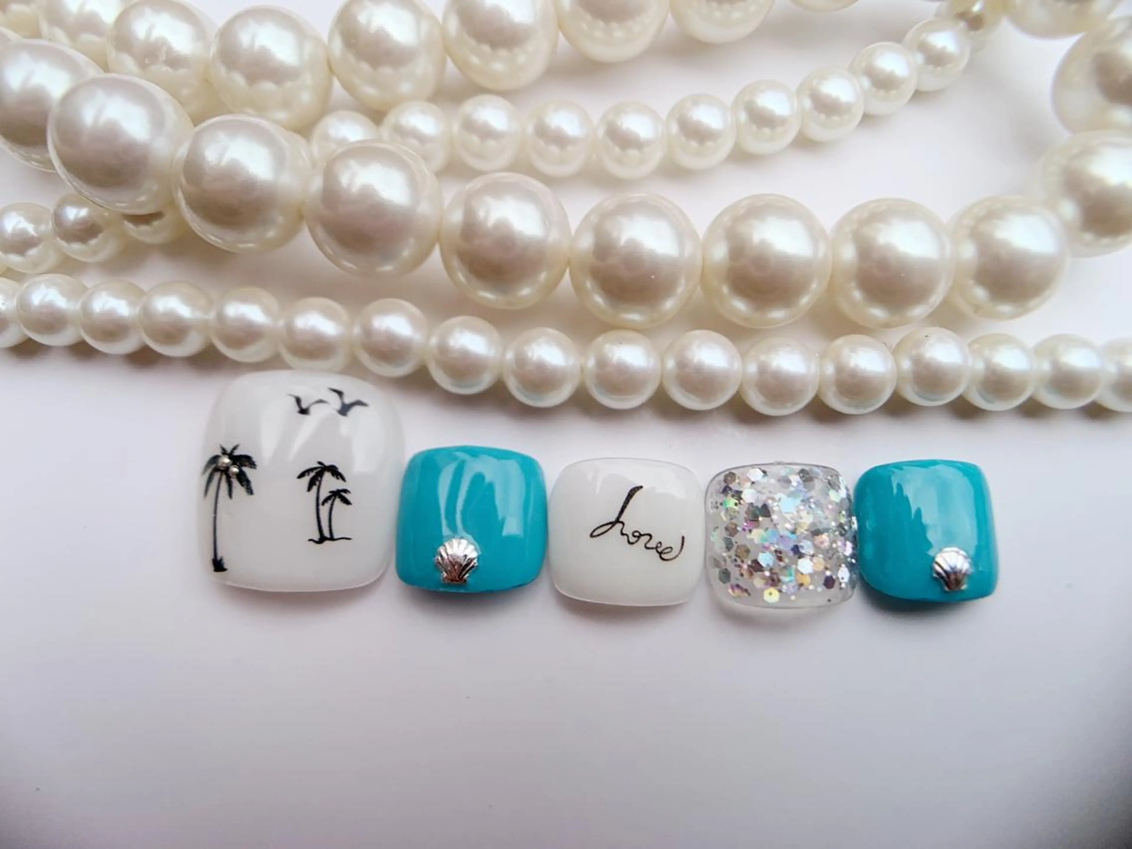 ネイル MiKi Nai池袋 長さだし得意のネイルデザイン