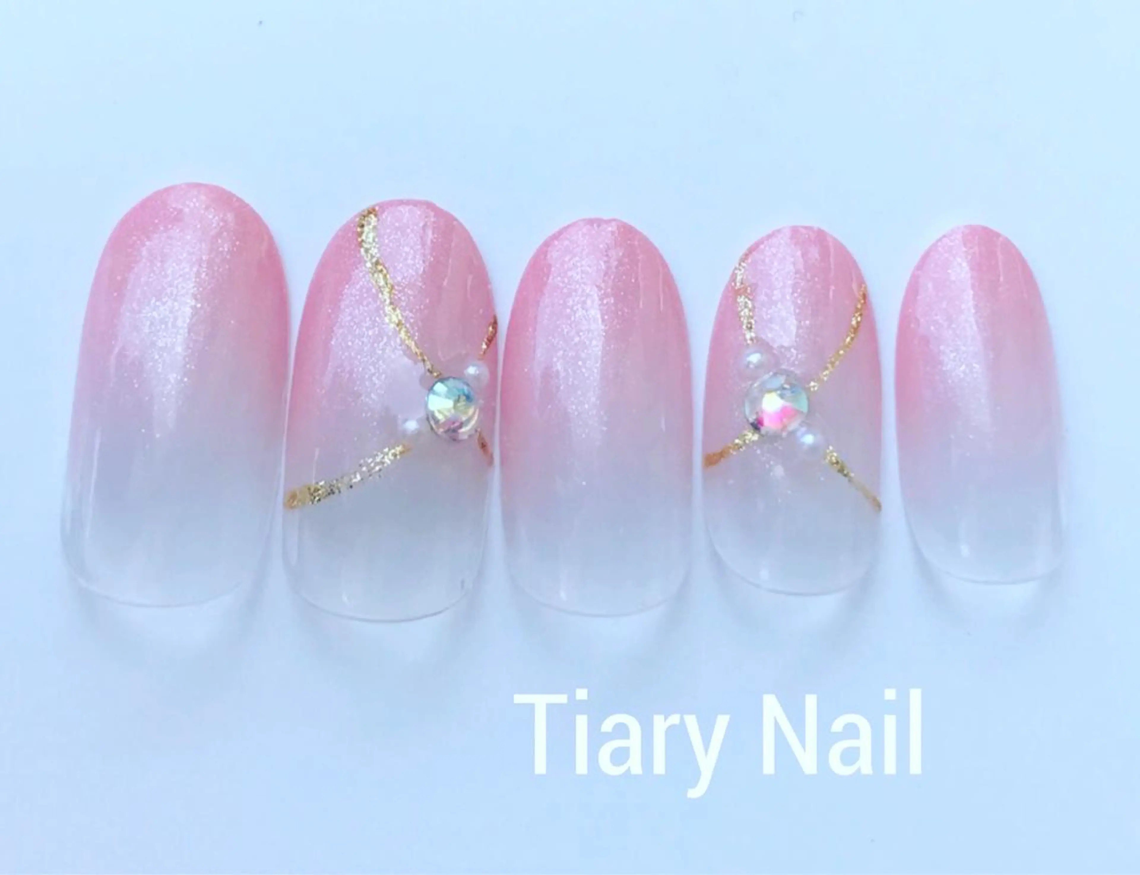 ネイル 💗🪽Tiary Nail🪽💗のネイルデザイン