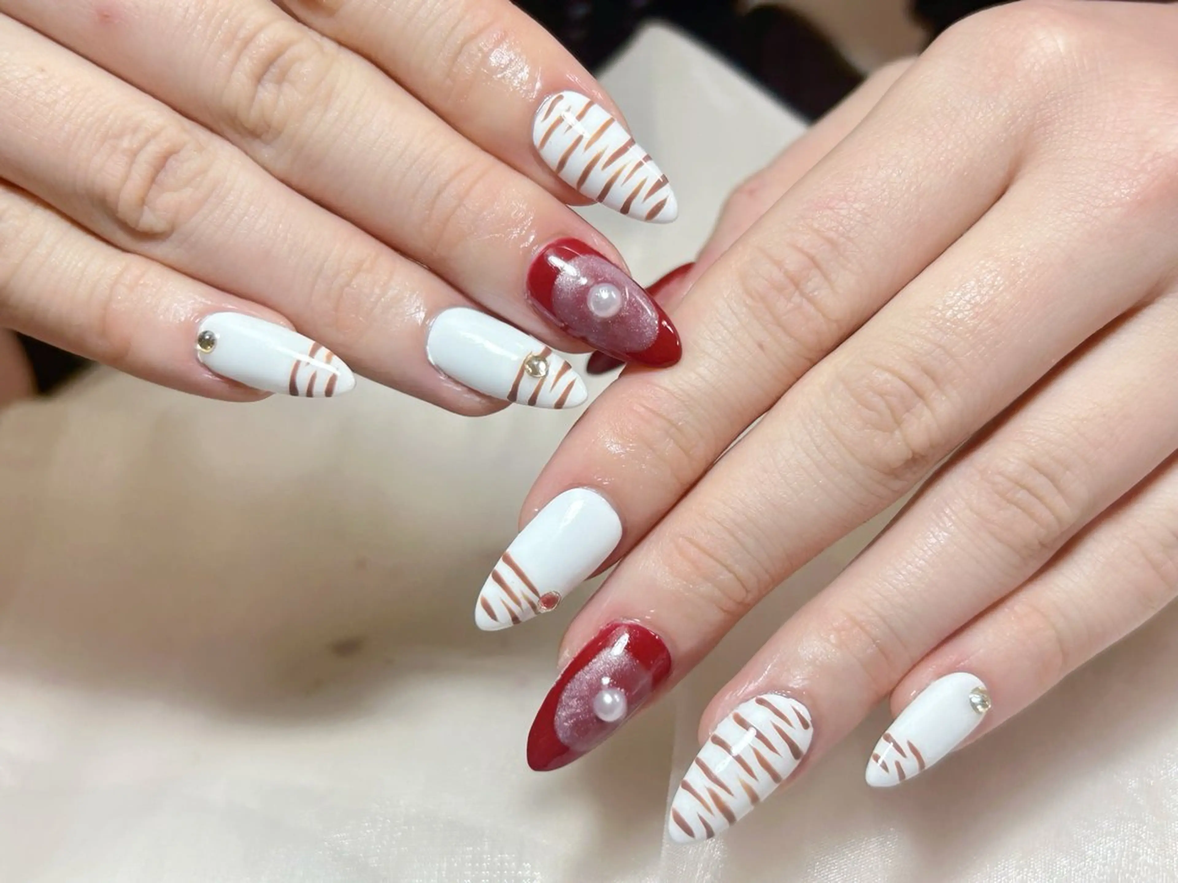 ネイル ハンドネイル ネイルサロンエクラ ななのネイルデザイン