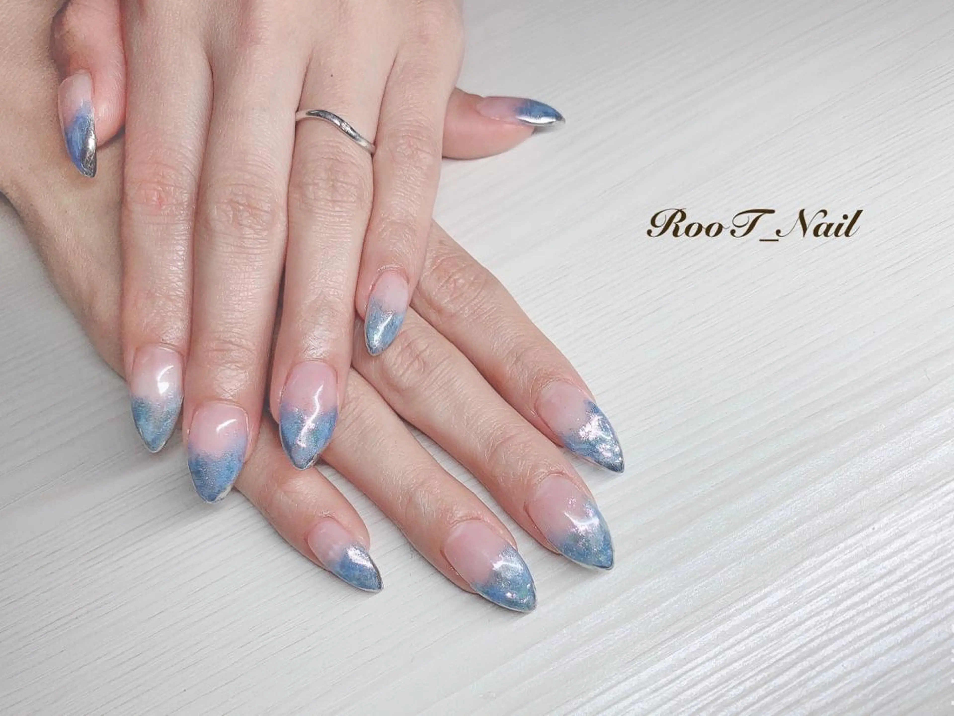 メンズ ネイル グラデーション ニュアンスネイル ハンドネイル RooT Nailのネイルデザイン