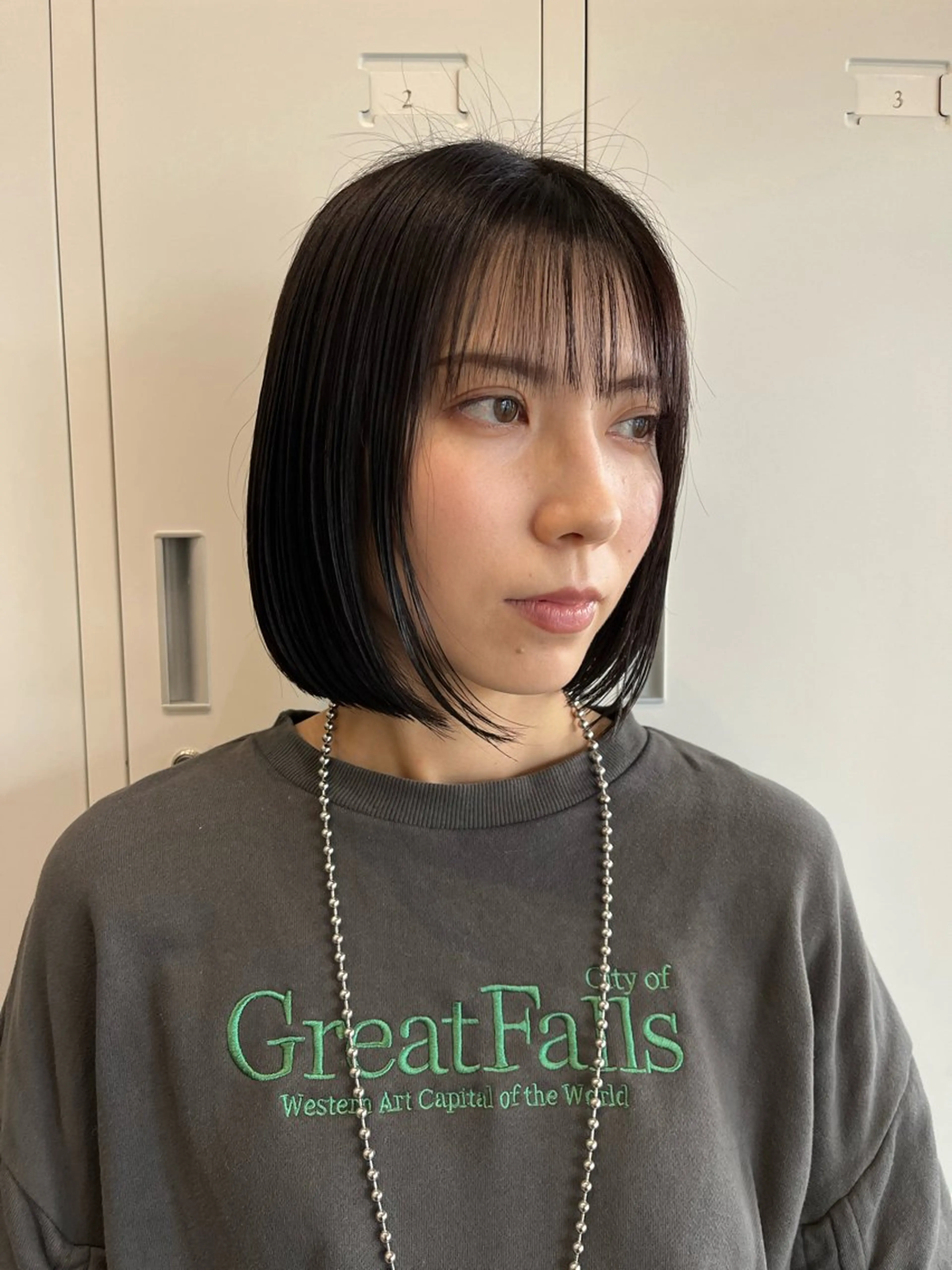 ミディアム ボブ/レイヤー/ ショートcovo代表のヘアスタイル