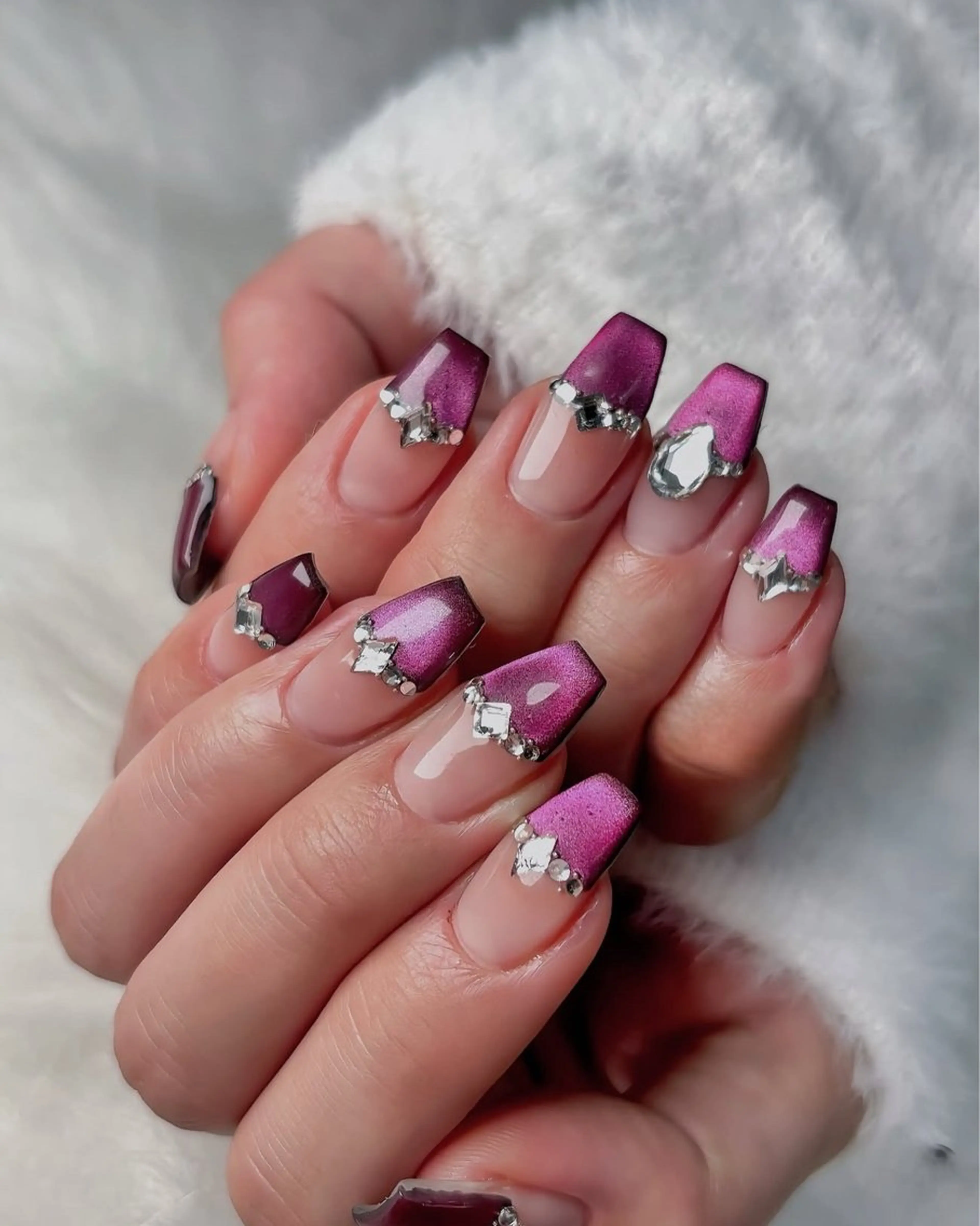 ネイル キラキラネイル マグネットネイル ミラーネイル ニュアンスネイル 春ネイル ハンドネイル Lina nail所属・Lunaa 池袋のネイルデザイン