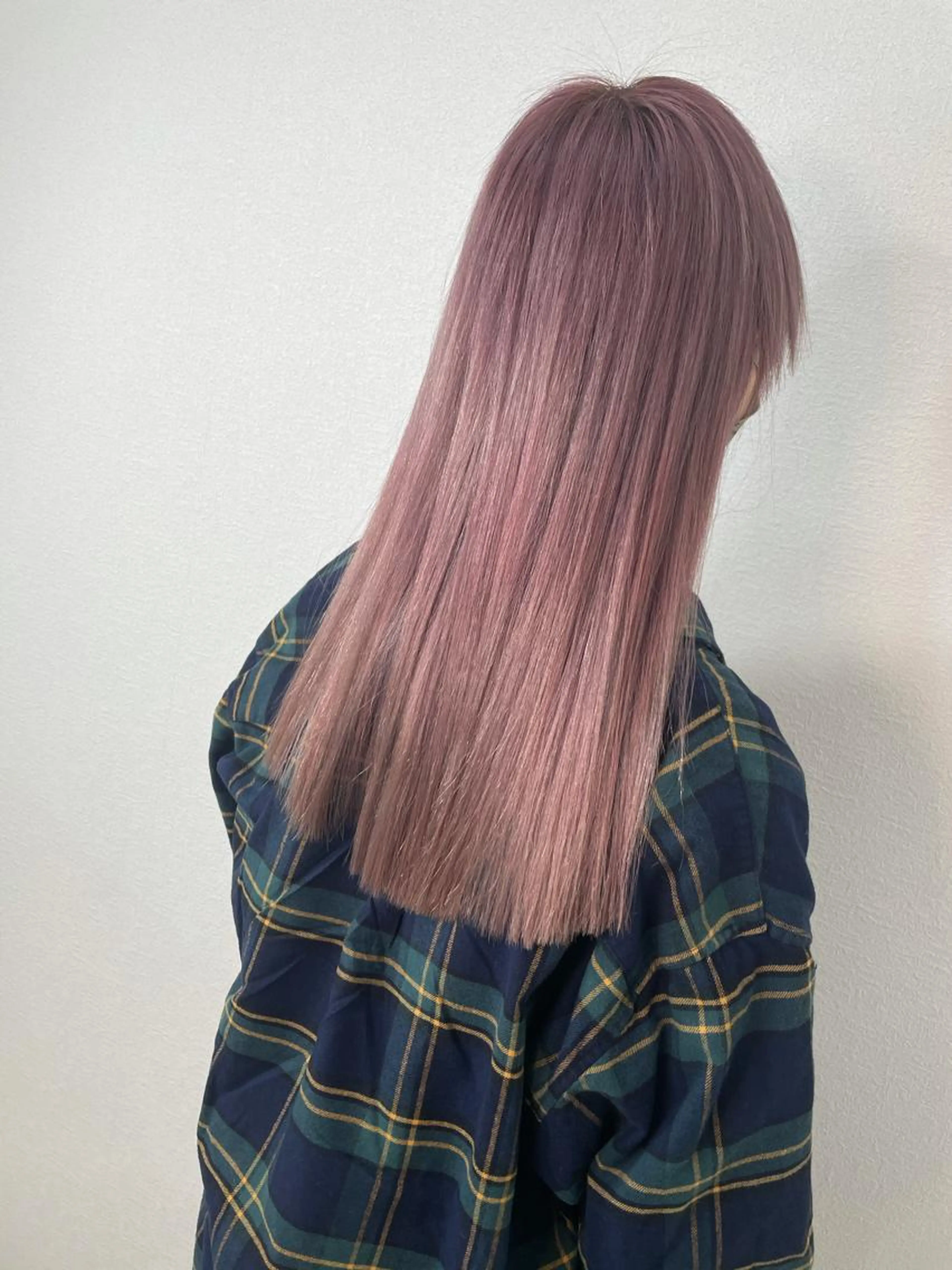 💓ウルトワトリートメント＋イルミナカラー💓超保湿！髪に潤いを🥰髪の毛に保湿を持たせて艶のある髪の毛にしましょう！の写真