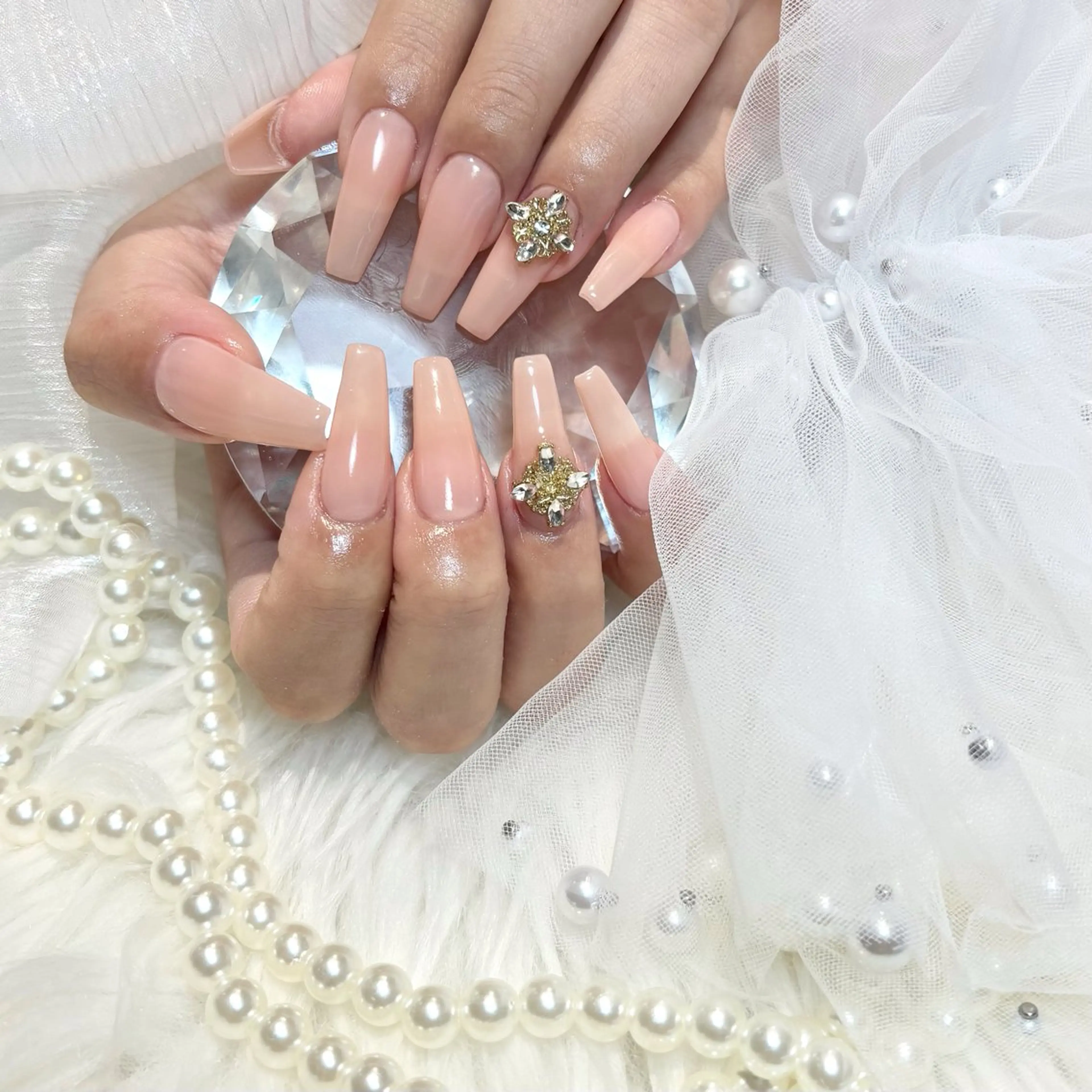 【HAND】オフなし⭐️チップ長さ出し10本＋ワンカラーorラメグラの写真