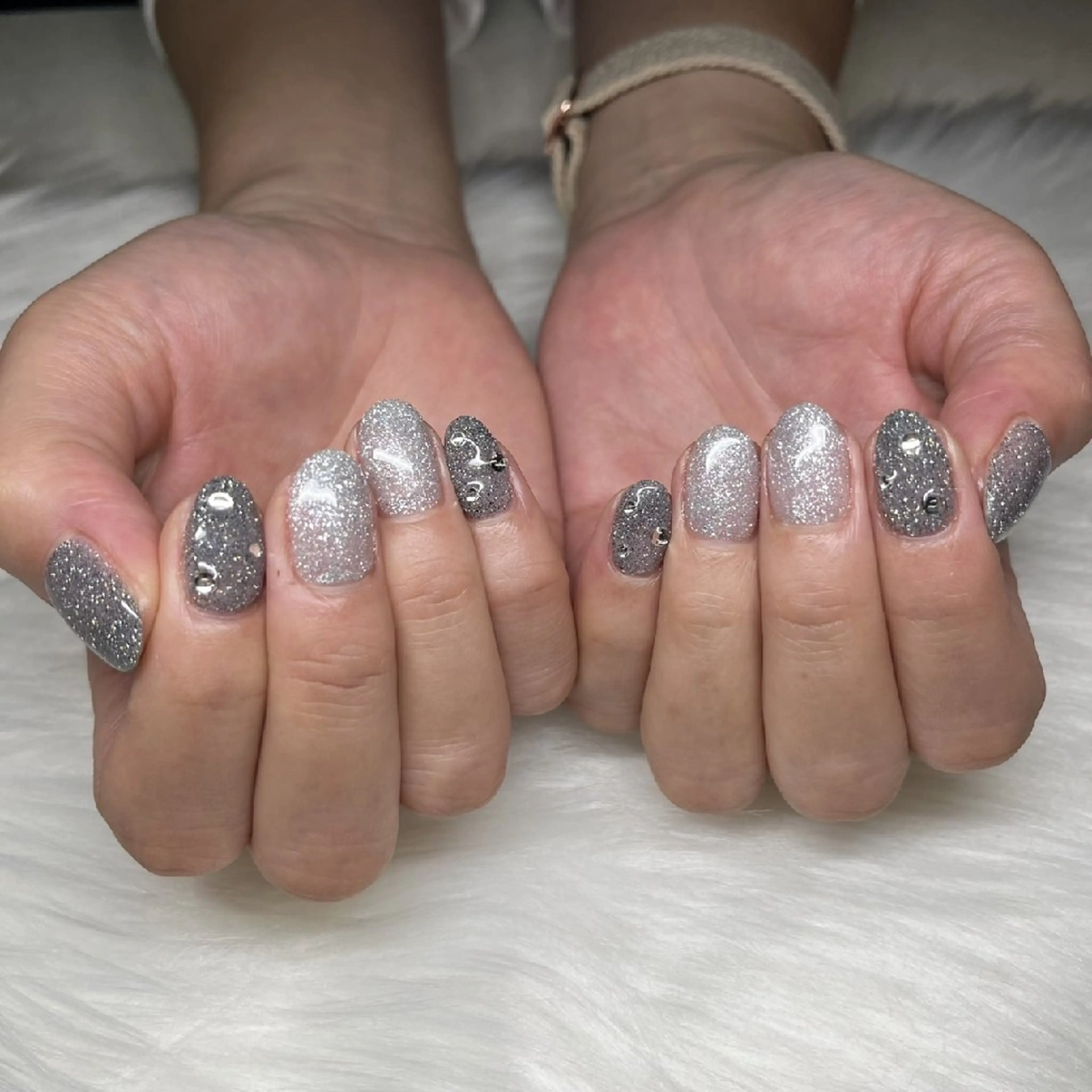 【ハンド】ラメワンカラー・ツーカラー（オフ込み✨️）の写真