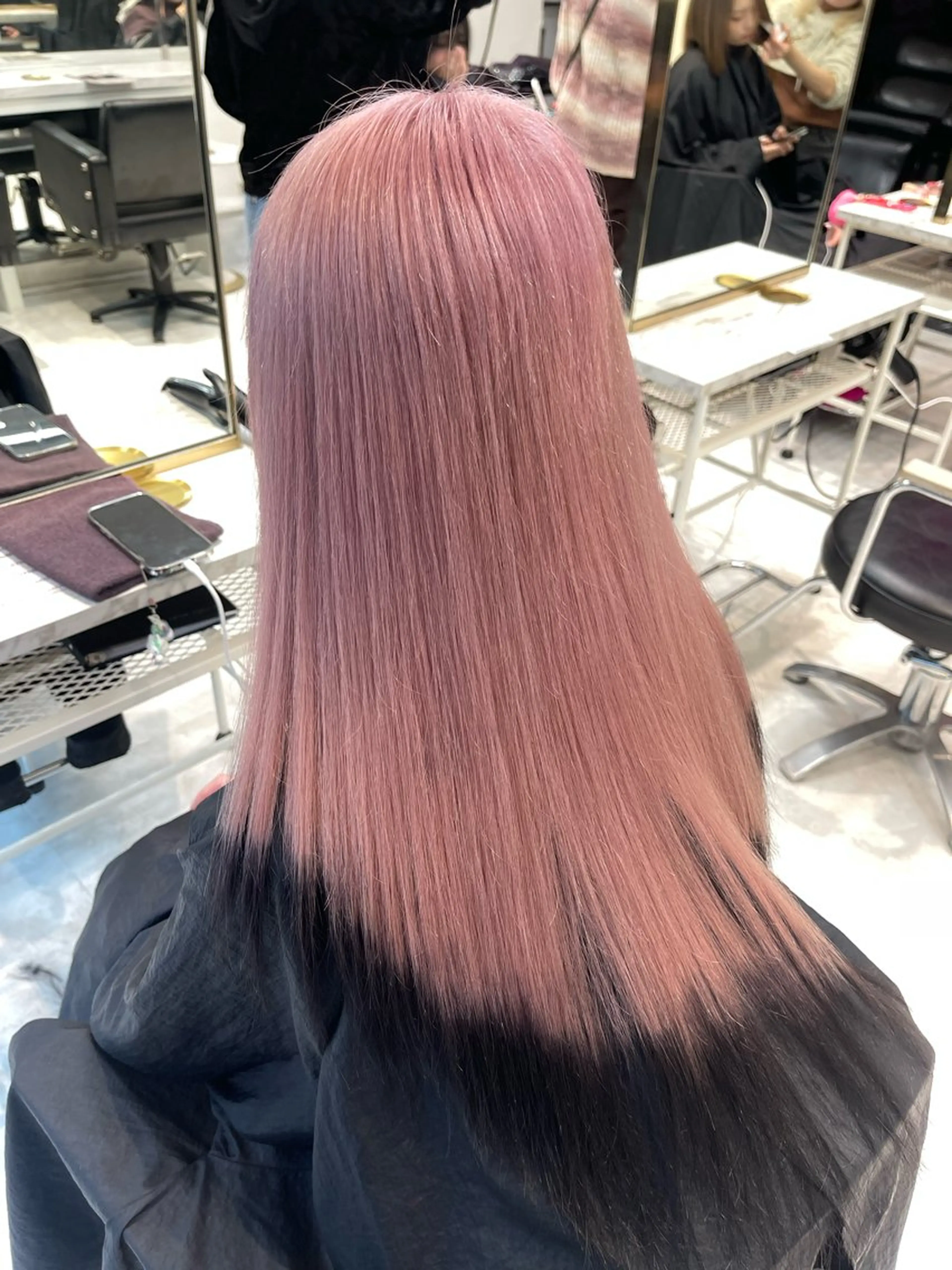 カラー ヘアカラー TENSHO ハイトーンレイヤーのヘアスタイル