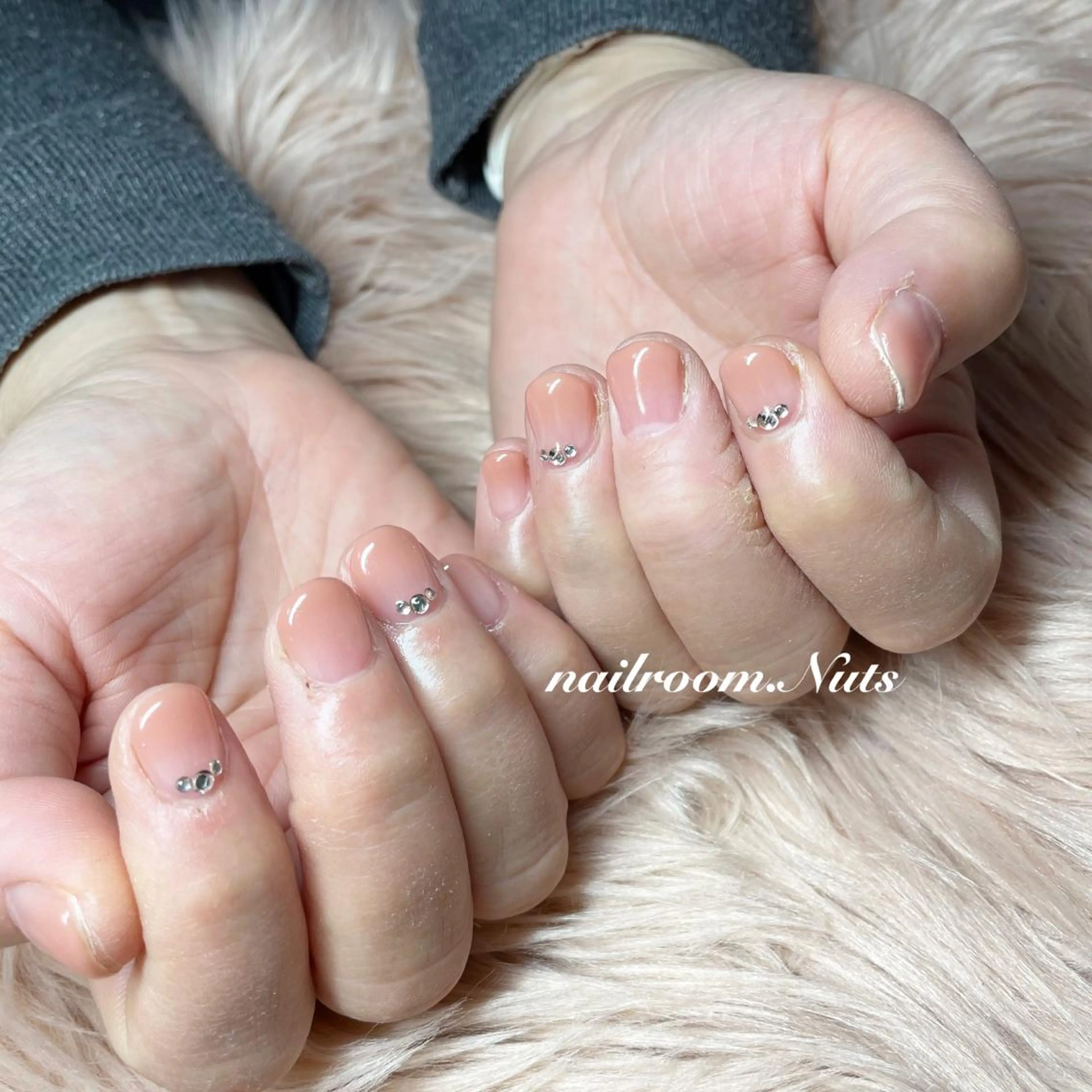 ネイル ハンドネイル nailsalon Nutsのネイルデザイン
