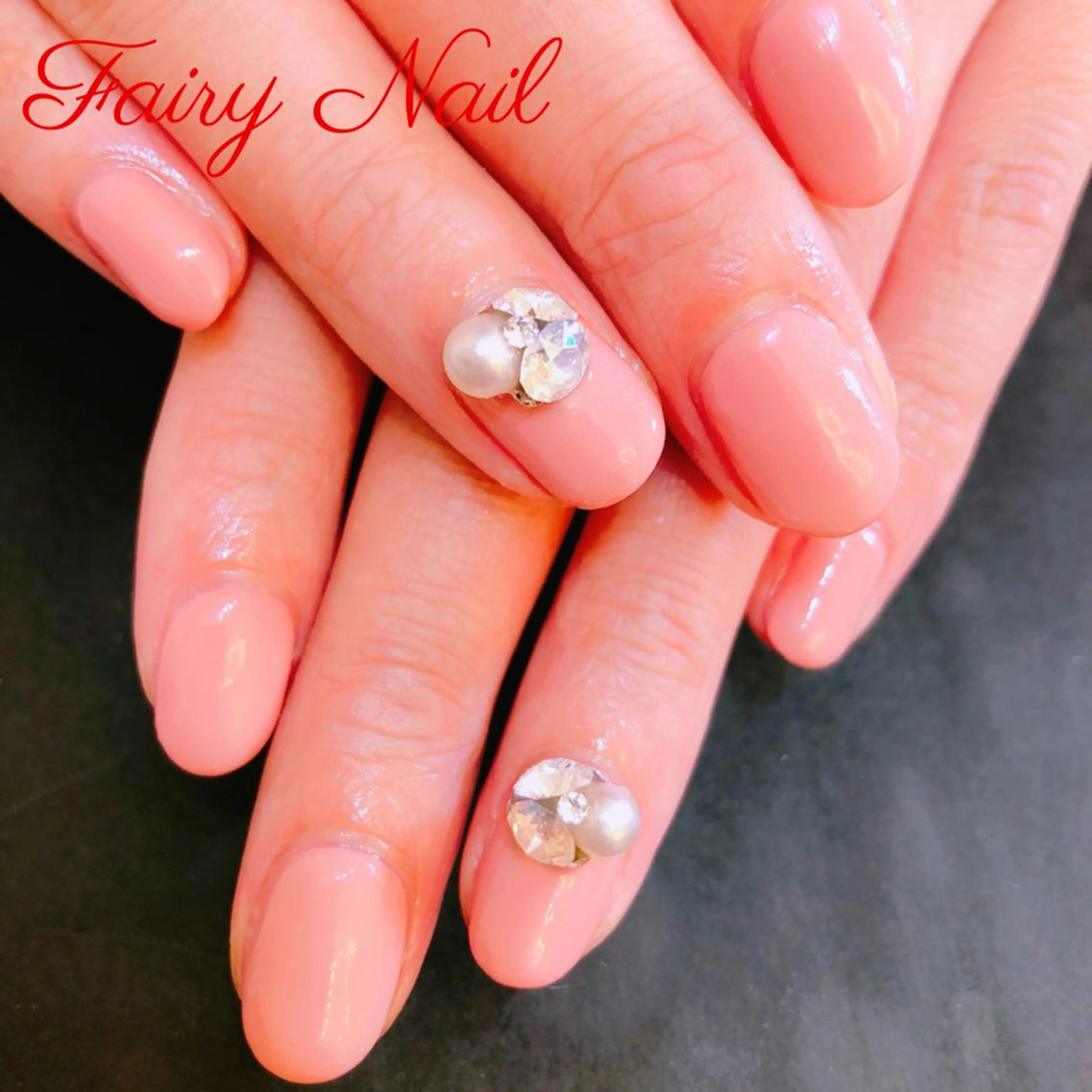 ネイル シンプルネイル ストーンネイル Fairy Nail所属・Fairy nailのネイルデザイン