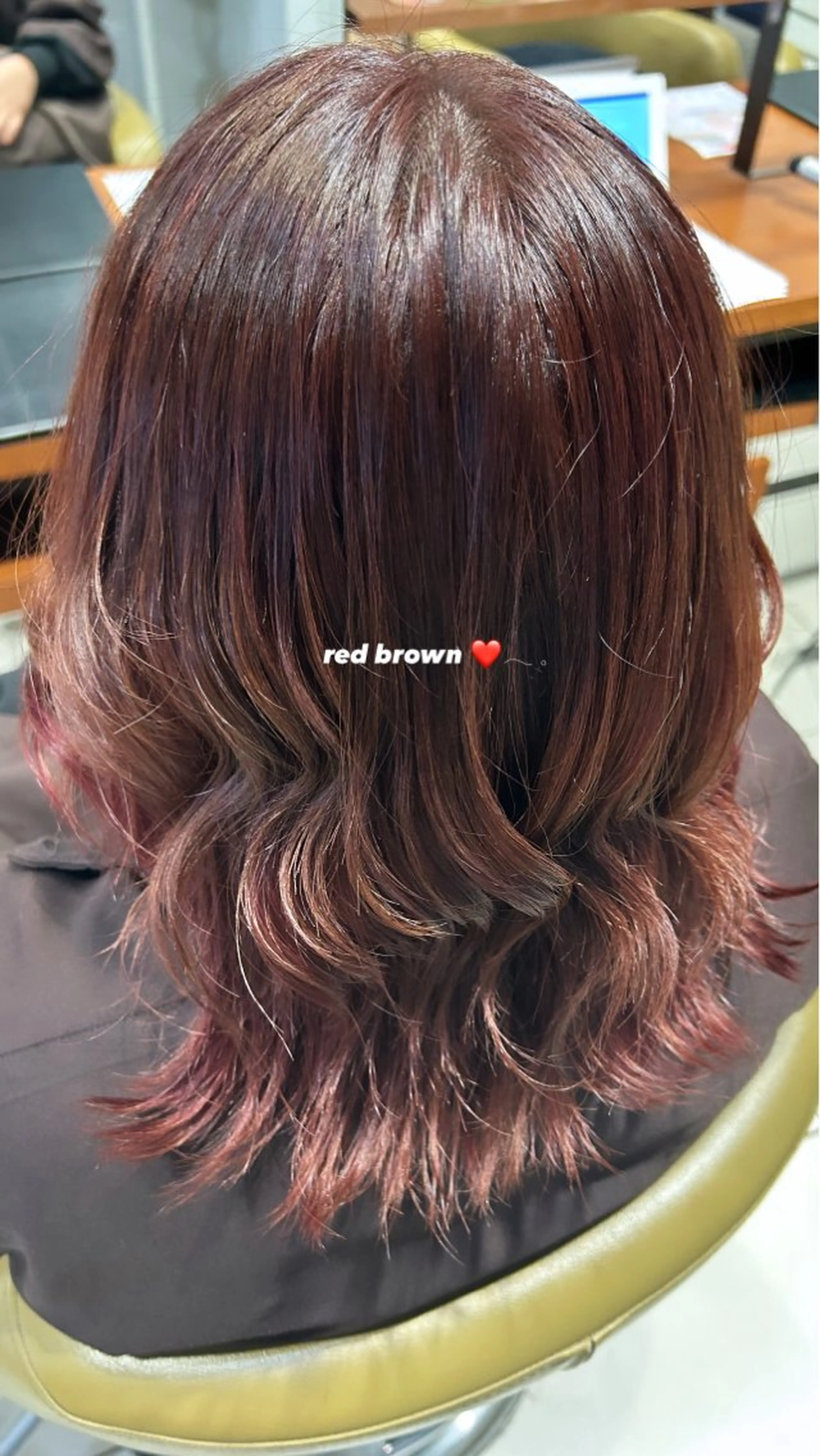 ミディアム カラー カット ヘアカラー RENA 【Earth】のヘアスタイル