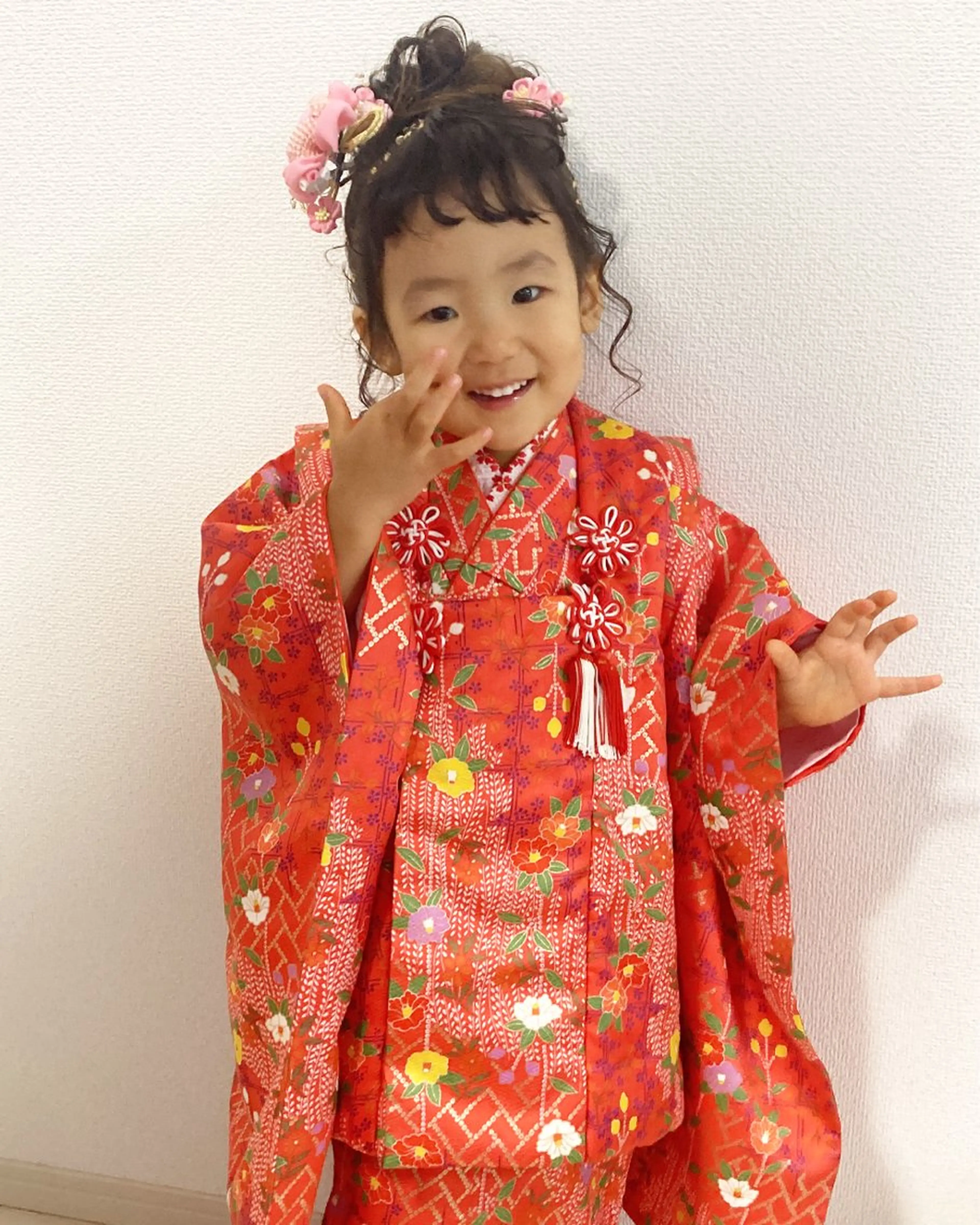 ミディアム ハウス山下あやか 成人式カットカラーのヘアスタイル