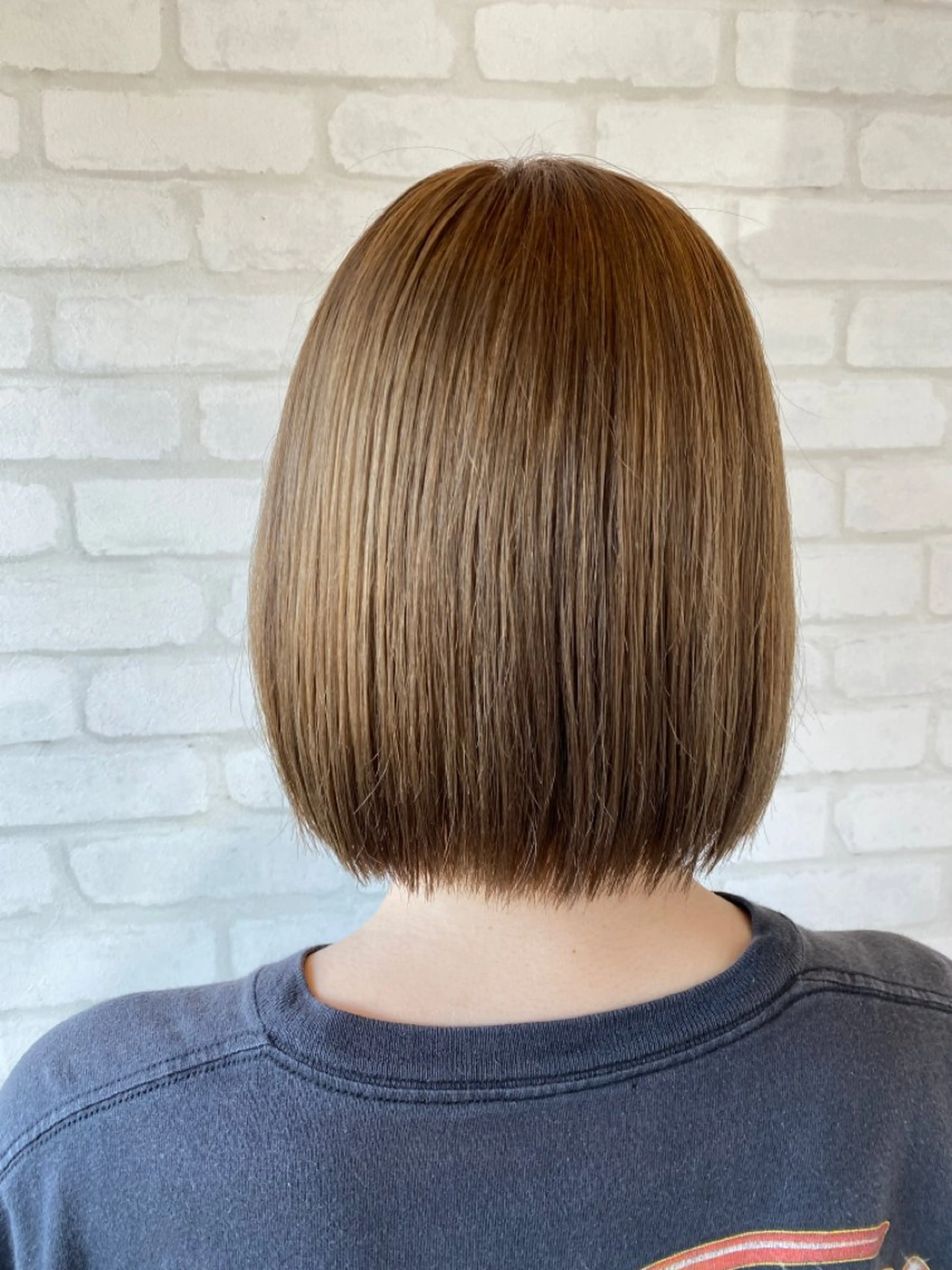 ミディアム カラー ブリーチ 尾崎 優也のヘアスタイル