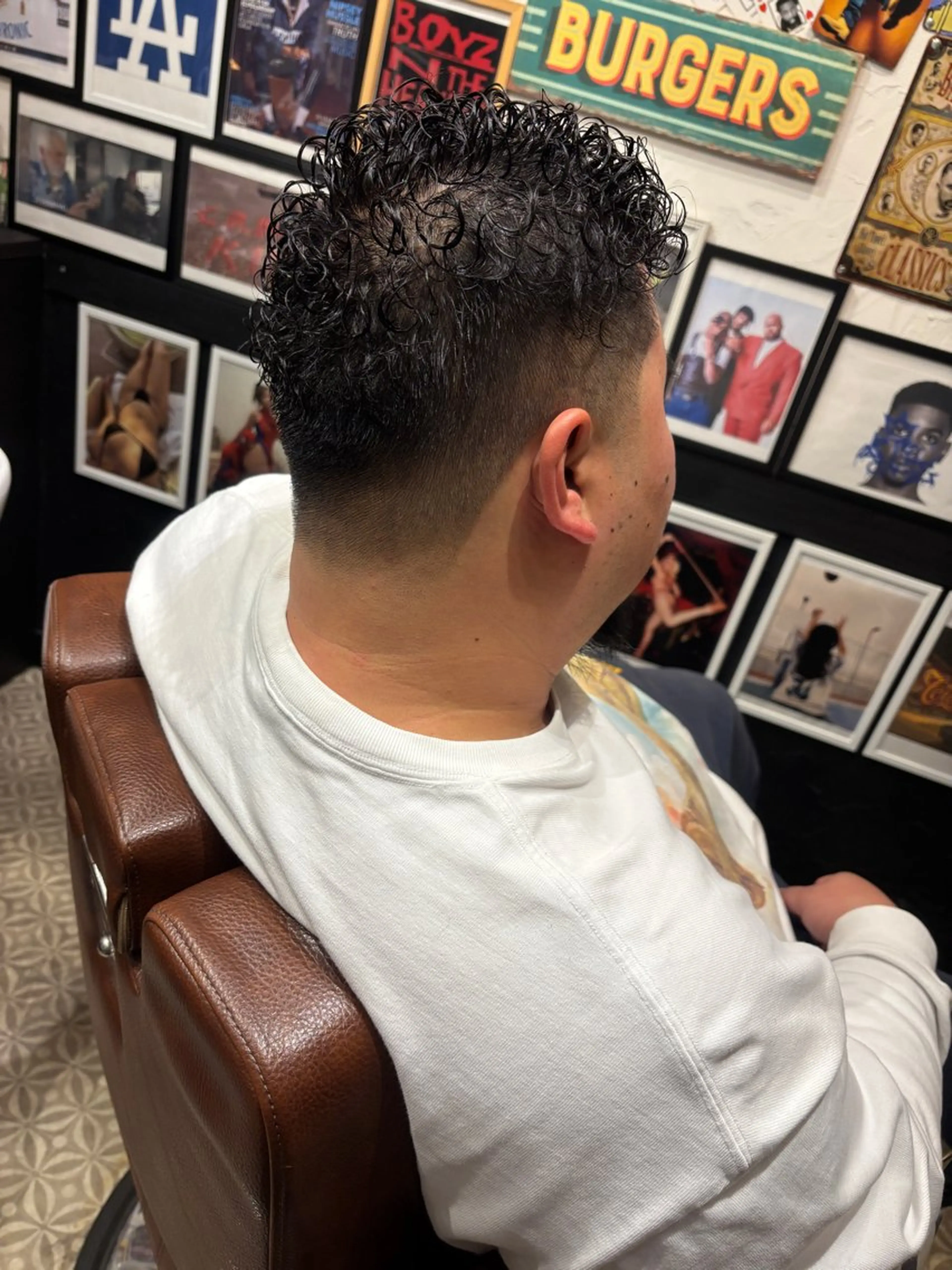 ショート メンズ フェードカット CribHoodbarbershop所属・白井 昇太のヘアスタイル