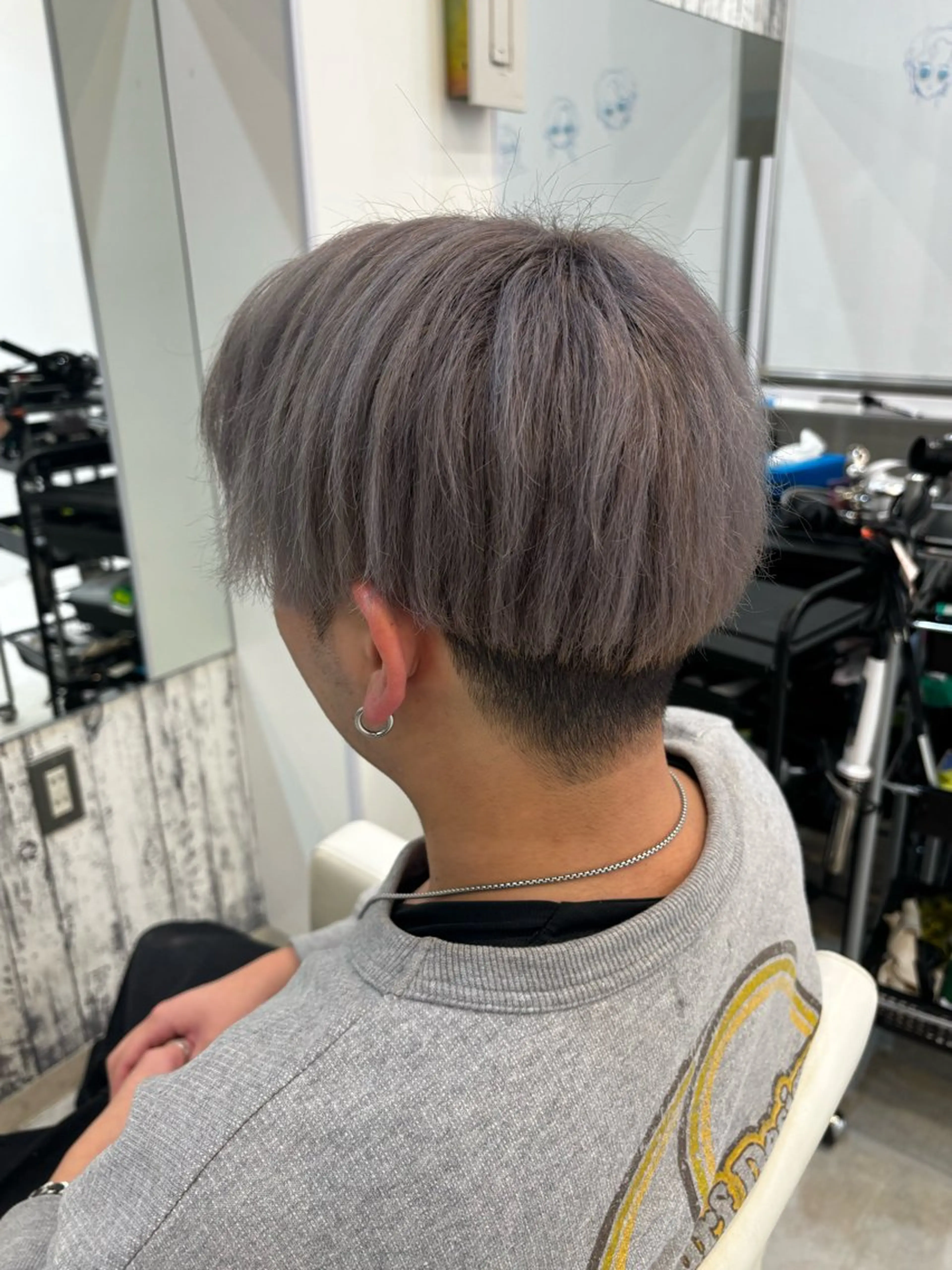 ショート カラー メンズ シルバー カット ヘアカラー あすか/ 松本/モデル募集中のヘアスタイル