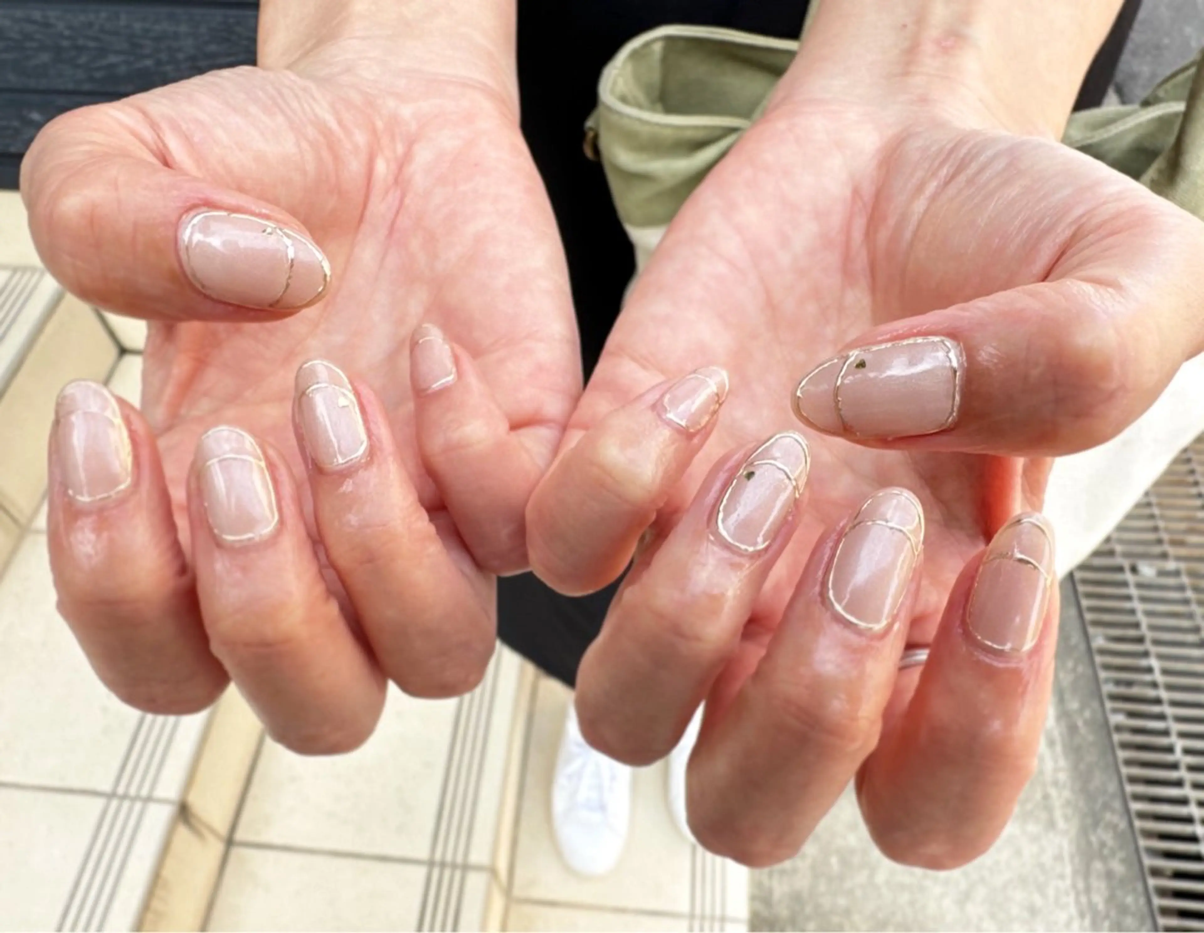 ネイル フレンチネイル ハート ハンドネイル cutstudiog .saekoのネイルデザイン