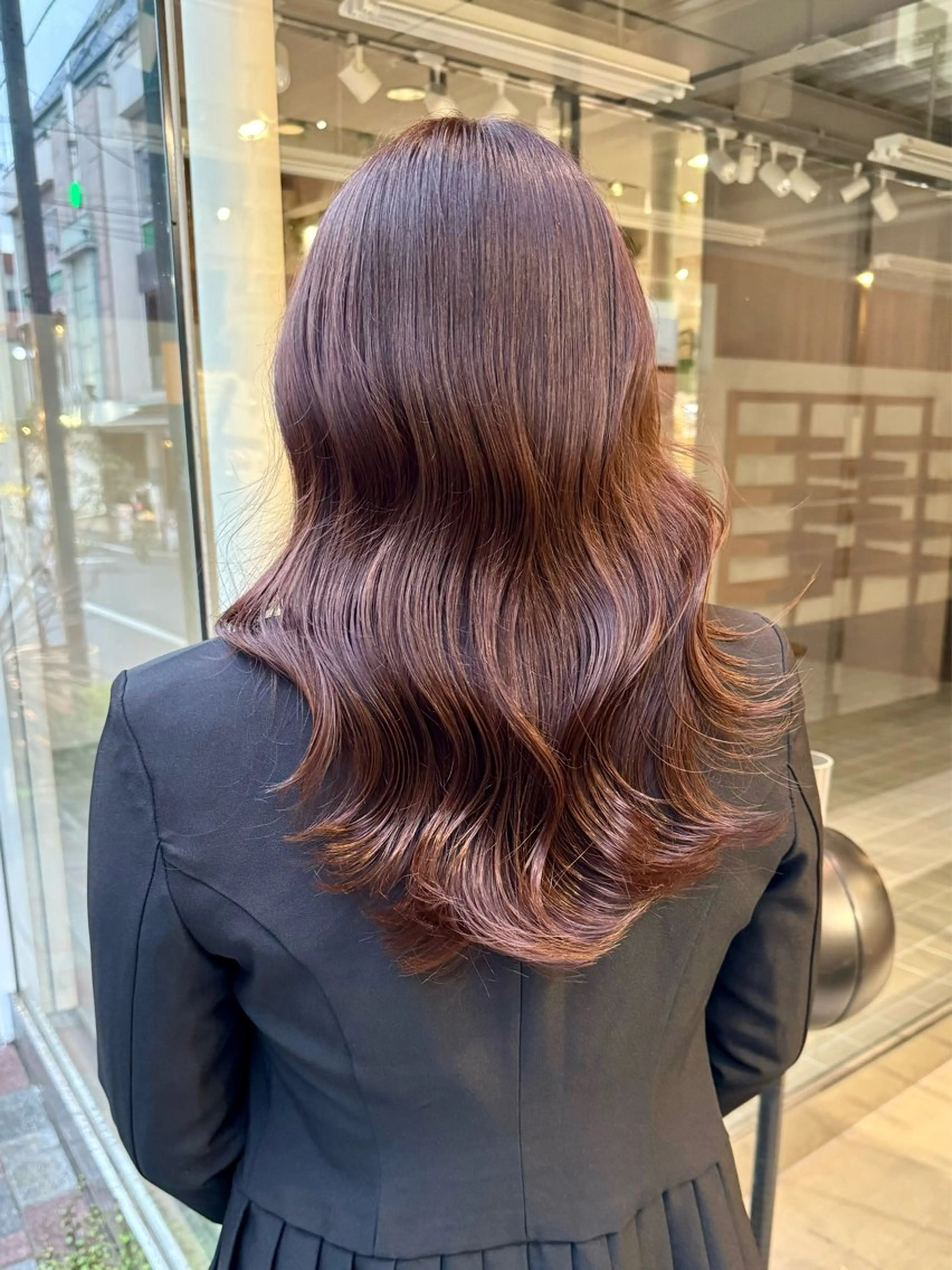 セミロング 似合わせカット BUZZ bee所属・パーソナルカラー/ 小顔カット/小出朋哉のヘアスタイル