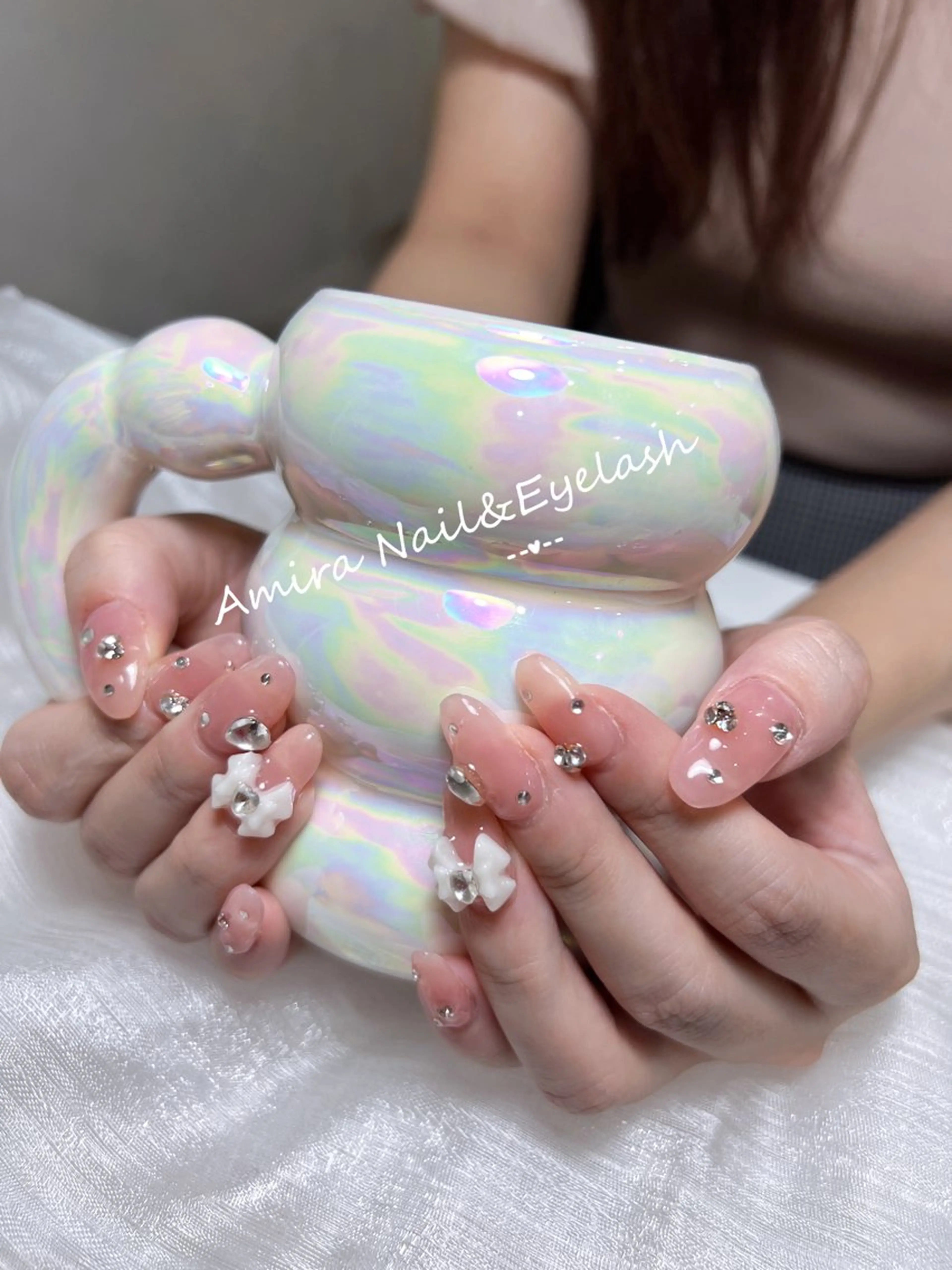 ネイル Amira アイラッシュのマツエク・マツパデザイン