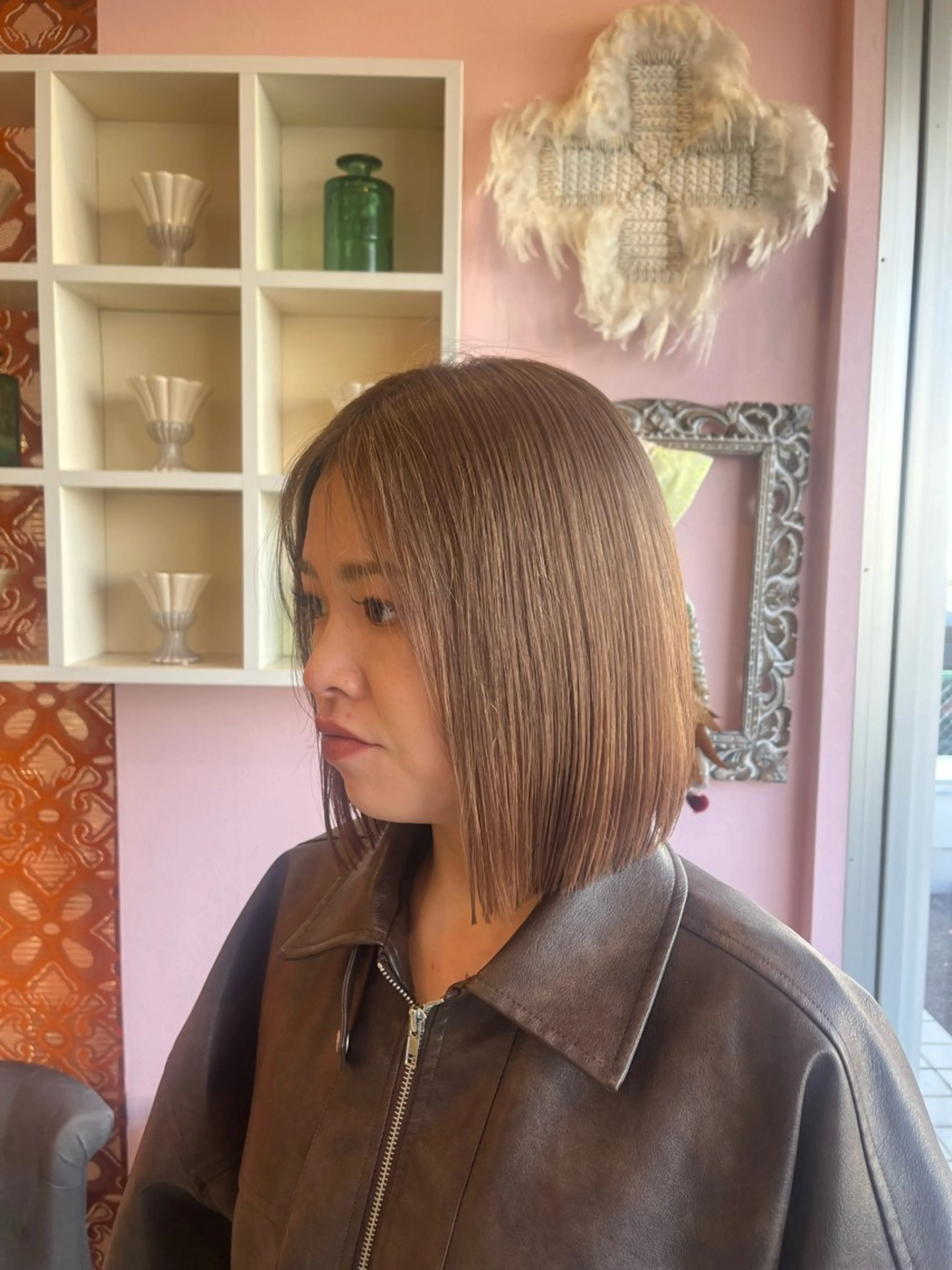 ミディアム カラー カット ヘアカラー トリートメント ベージュカラー⌇﻿ くびれヘア.𐙚心音のヘアスタイル