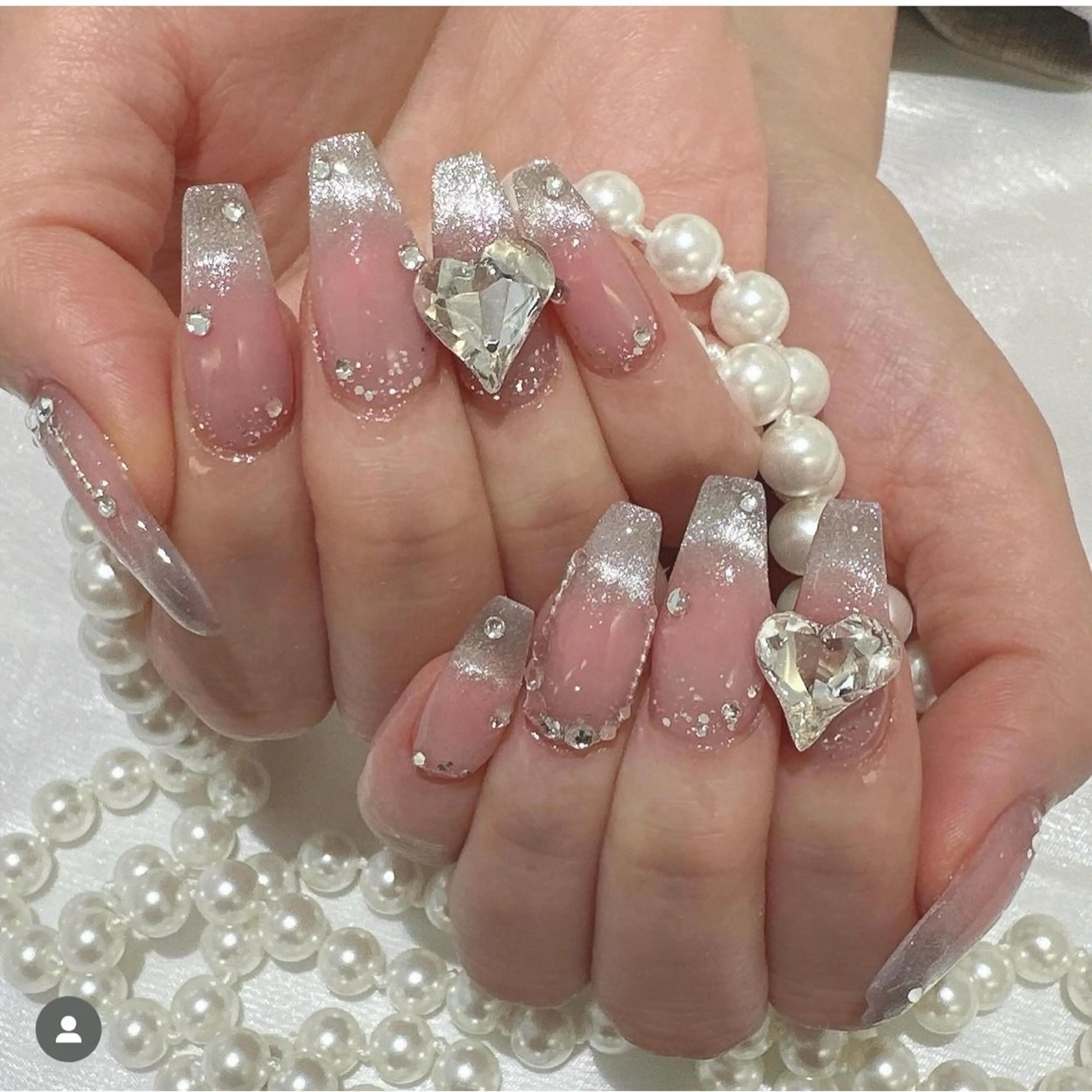 ネイル アートネイル グラデーション キラキラネイル ニュアンスネイル オフィスネイル Jenn Nail Salonのネイルデザイン