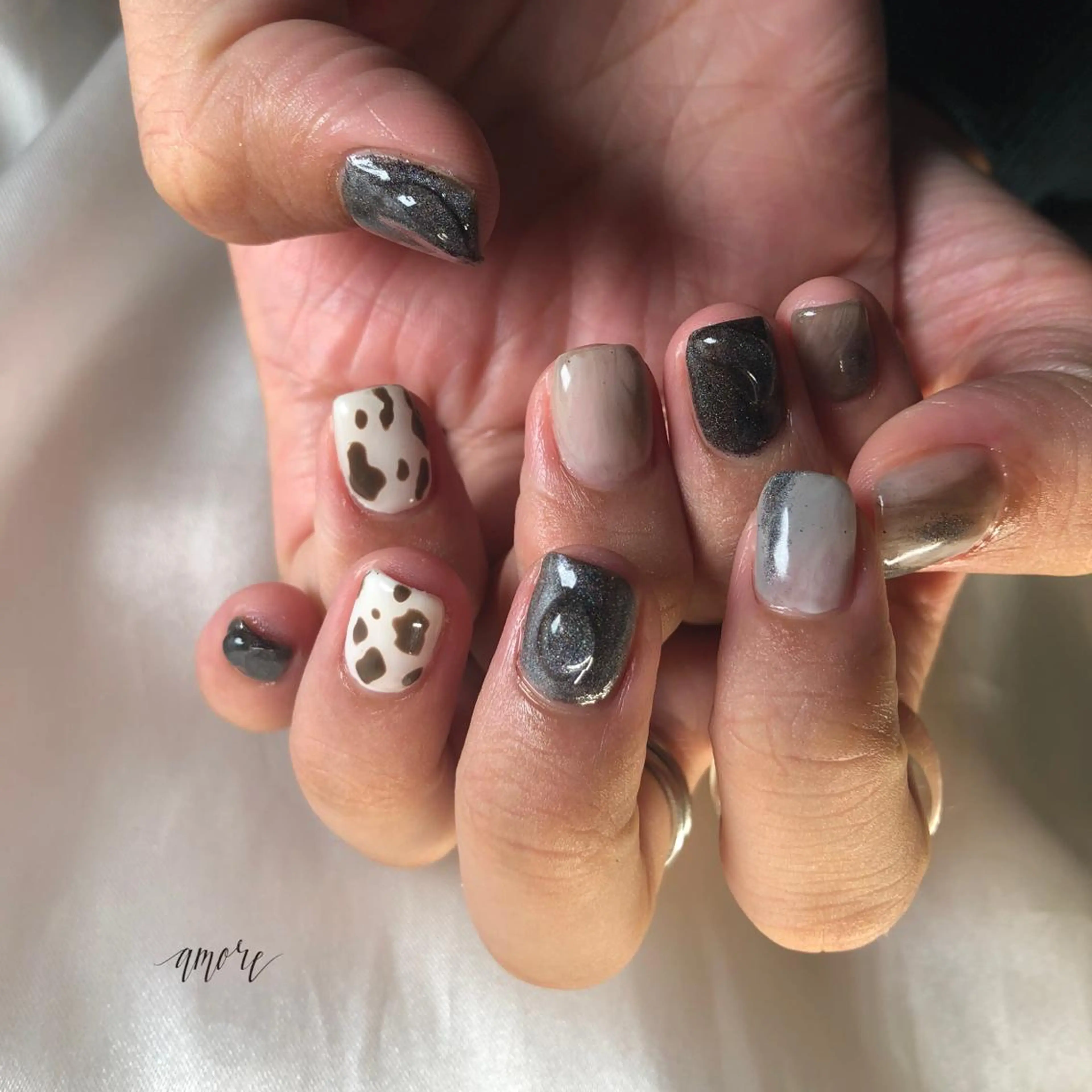 ネイル ジェルネイル 氷ネイル・うるうるネイル マグネットネイル ミラーネイル ニュアンスネイル You kyehwaのネイルデザイン