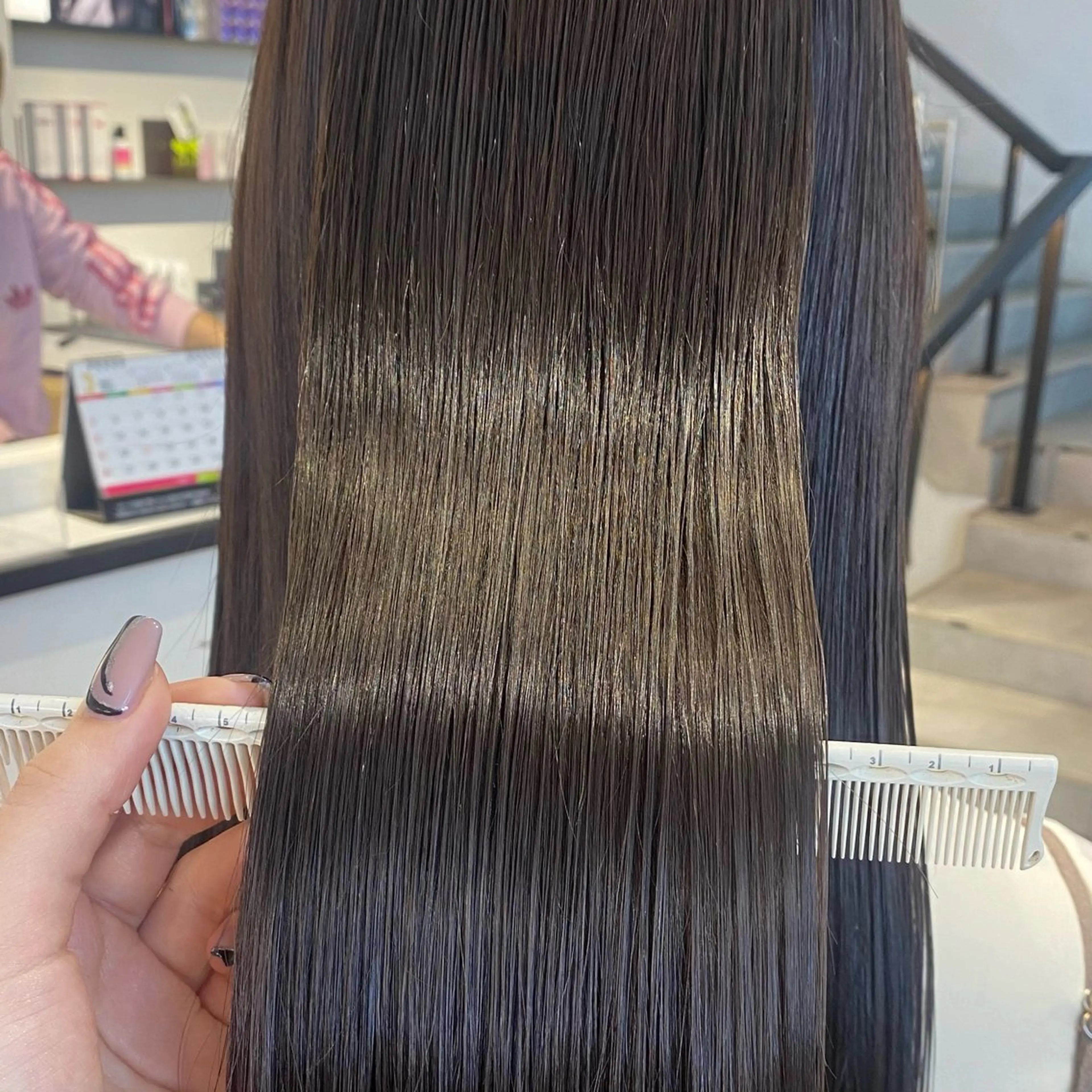 ロング カラー 酸性ストレート・ メンズ  三原 楊子のヘアスタイル