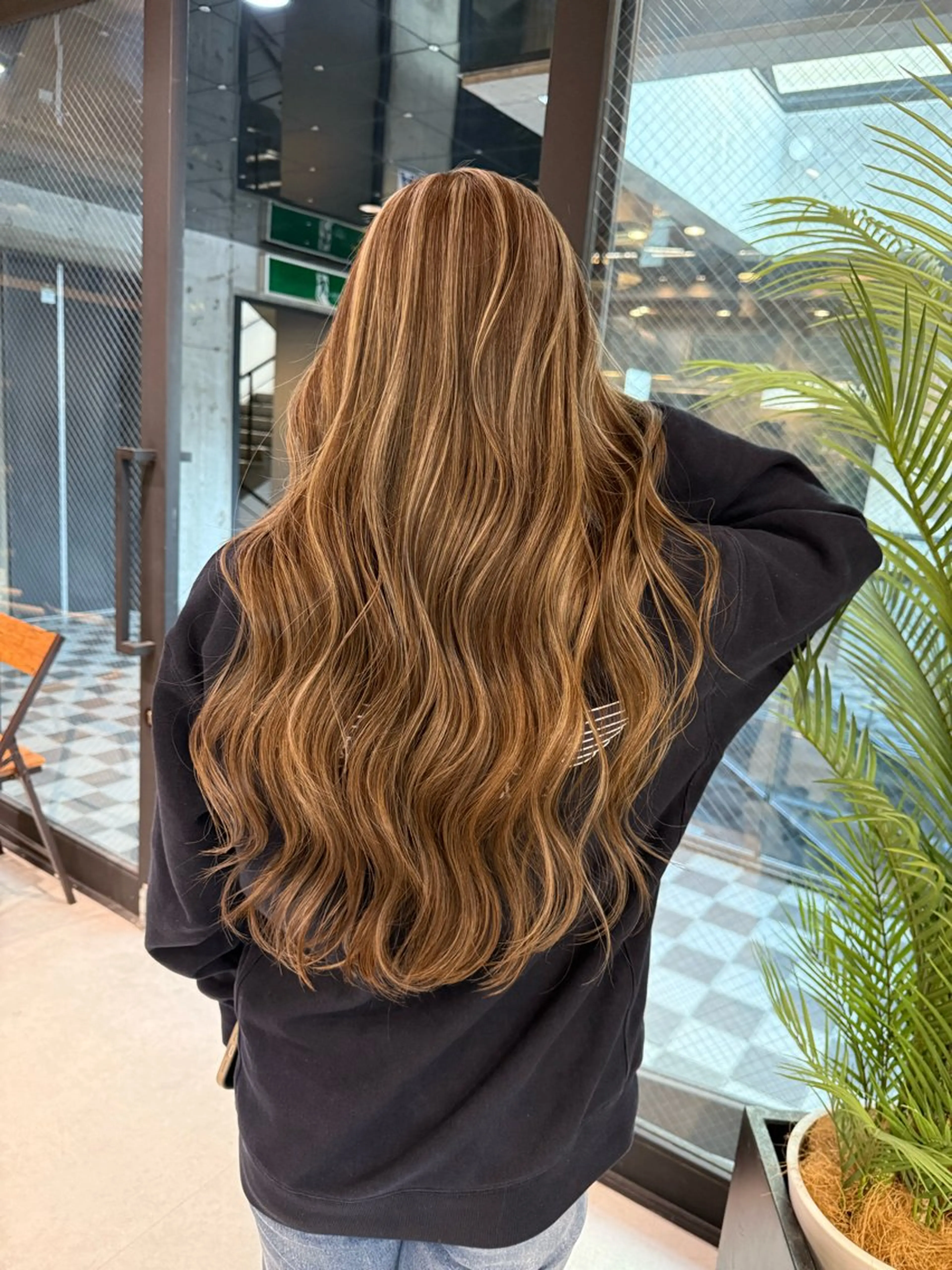 ロング 🫧ハイライトカラー 🫧 𝓜𝓘𝓤のヘアスタイル