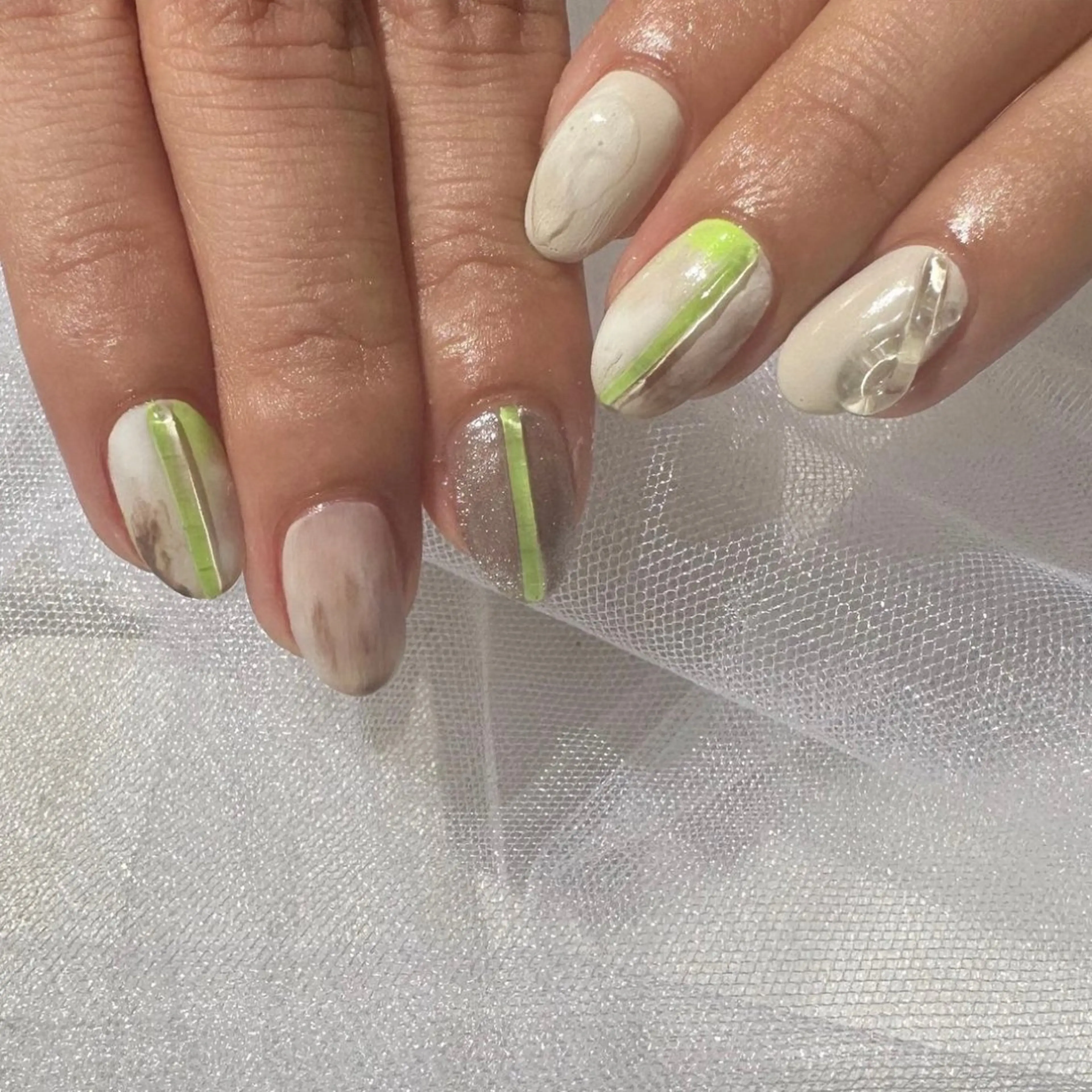 ネイル クリアネイル グリーン 氷ネイル・うるうるネイル 韓国ネイル ニュアンスネイル 🪞KAPE NAIL 🪞のネイルデザイン