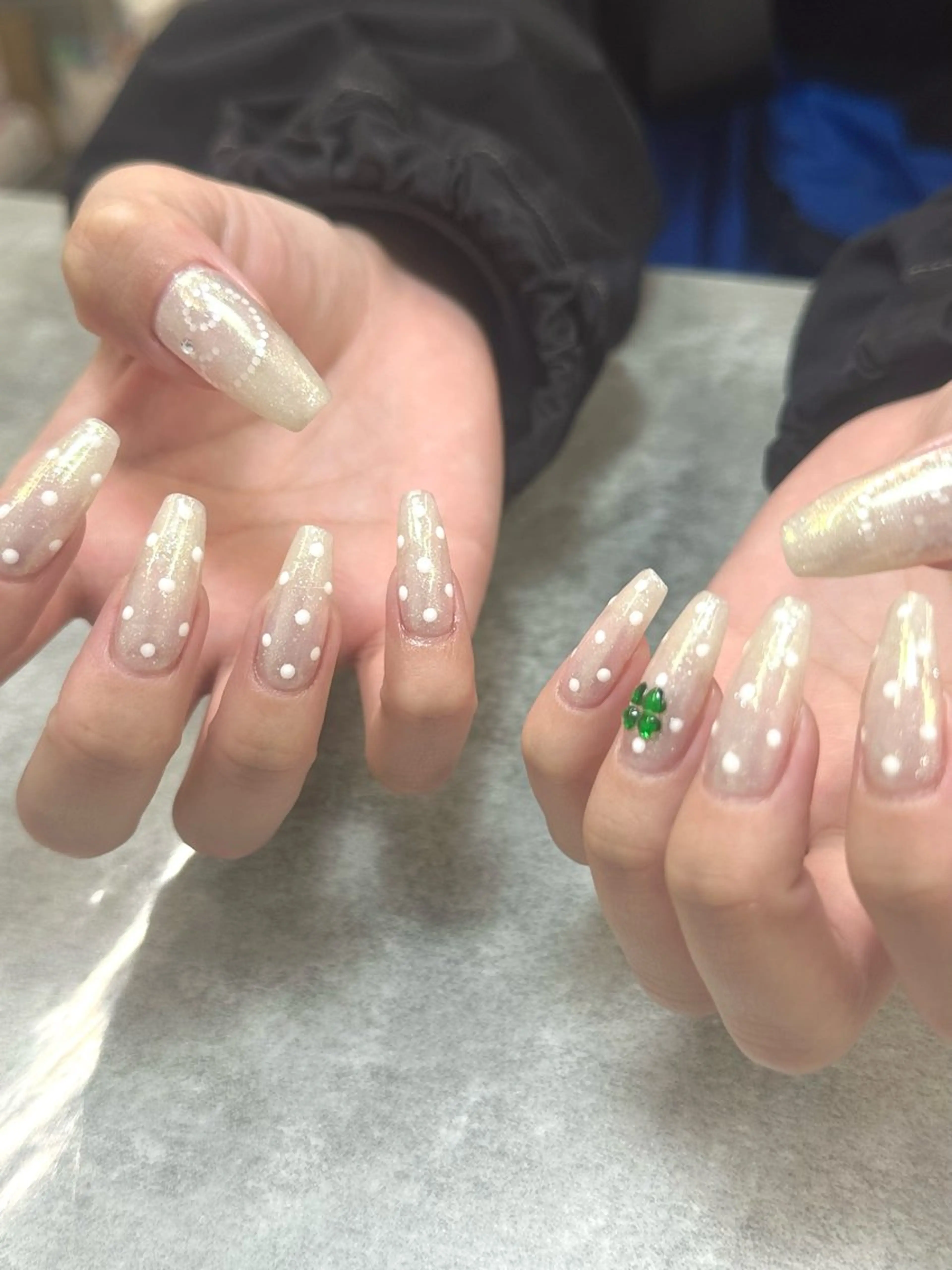 ネイル ハンドネイル 𝐦𝐢𝐲𝐮/韓 国𝐲𝟐𝐤ネイルのネイルデザイン