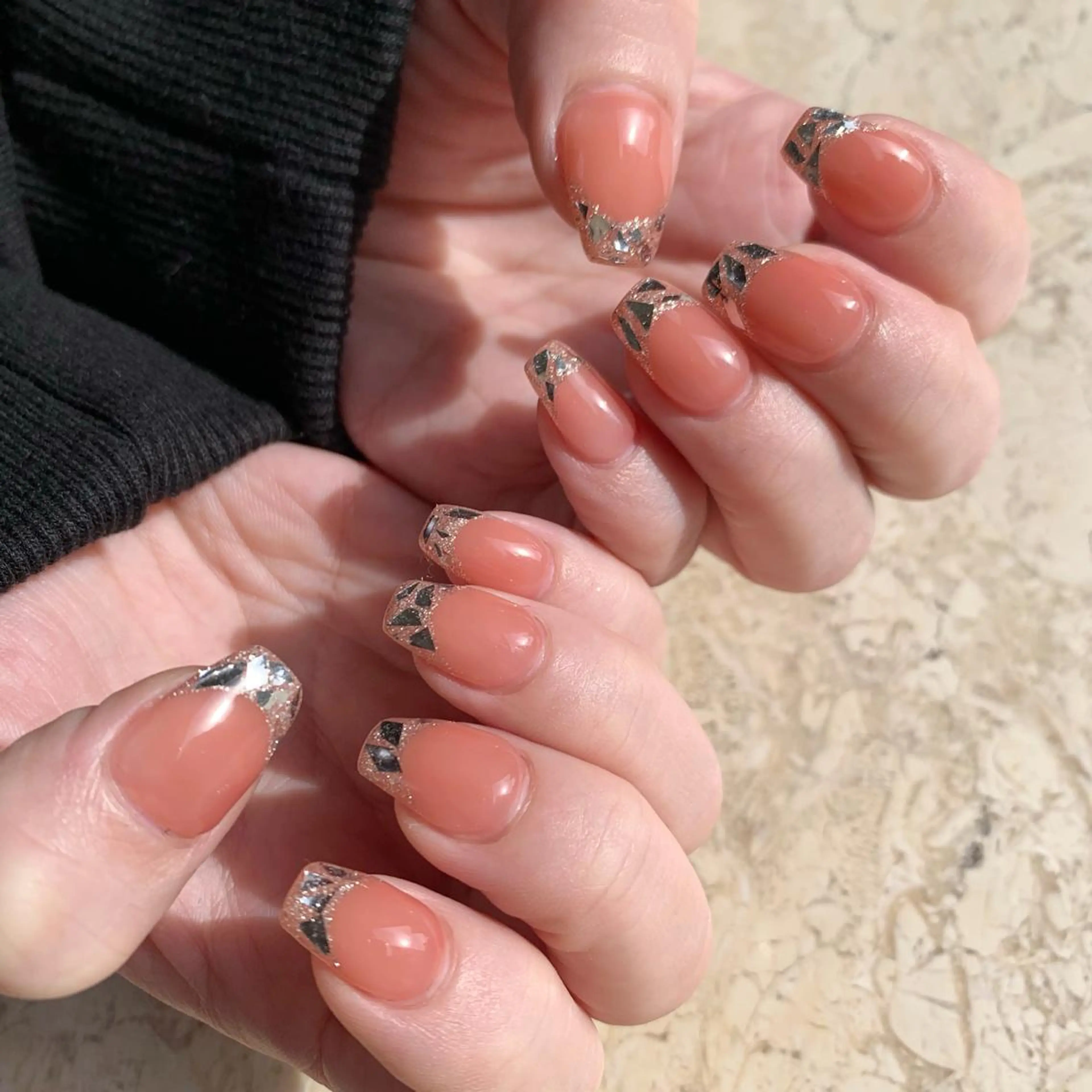 ネイル アートネイル ボルドー ドット フレンチネイル ジェルネイル ハンドネイル フットネイル nail salon mieux(ミュー)のネイルデザイン