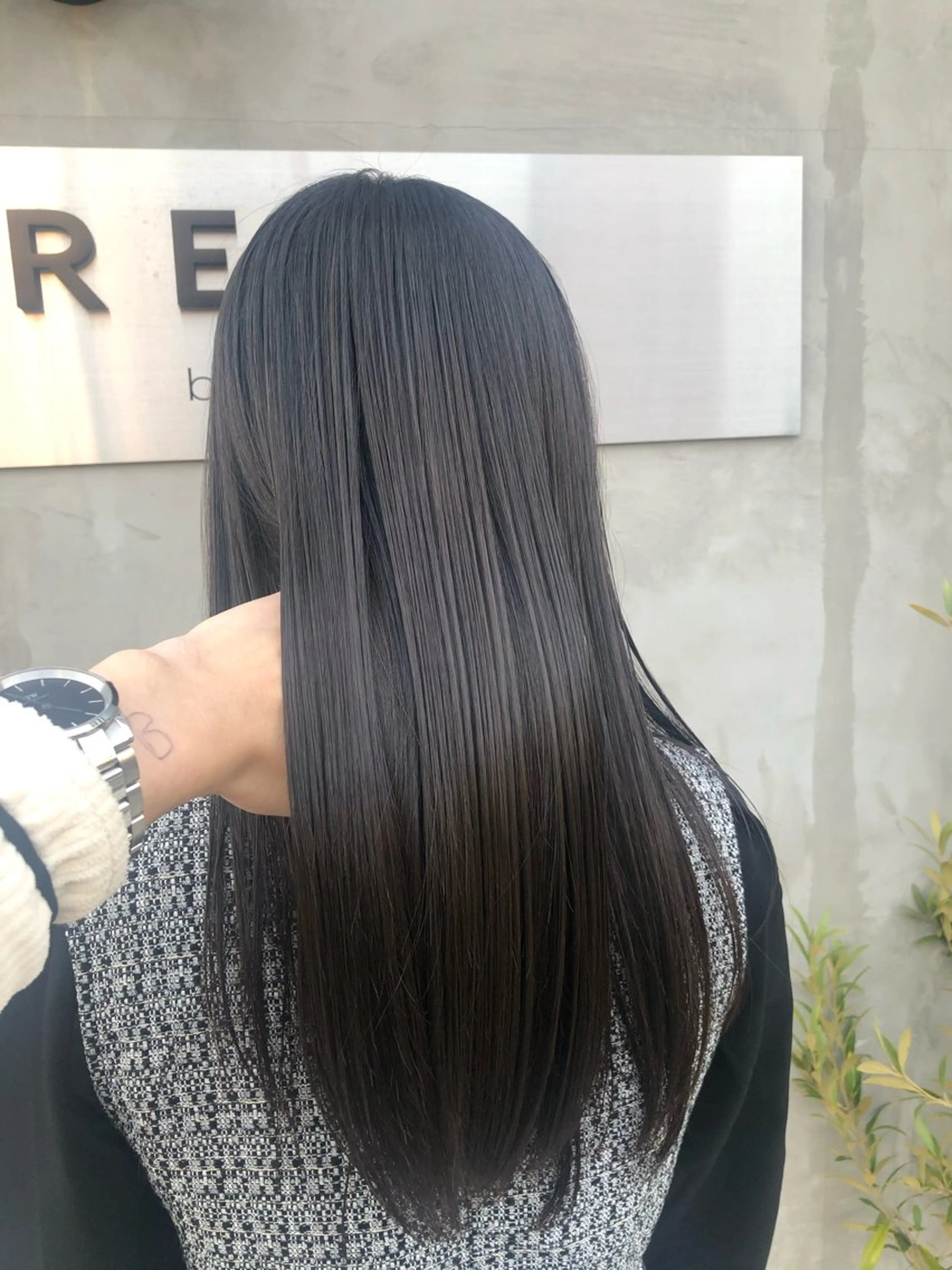 ロング カット 縮毛矯正 【髪質改善】 【酸性ストレート】のヘアスタイル