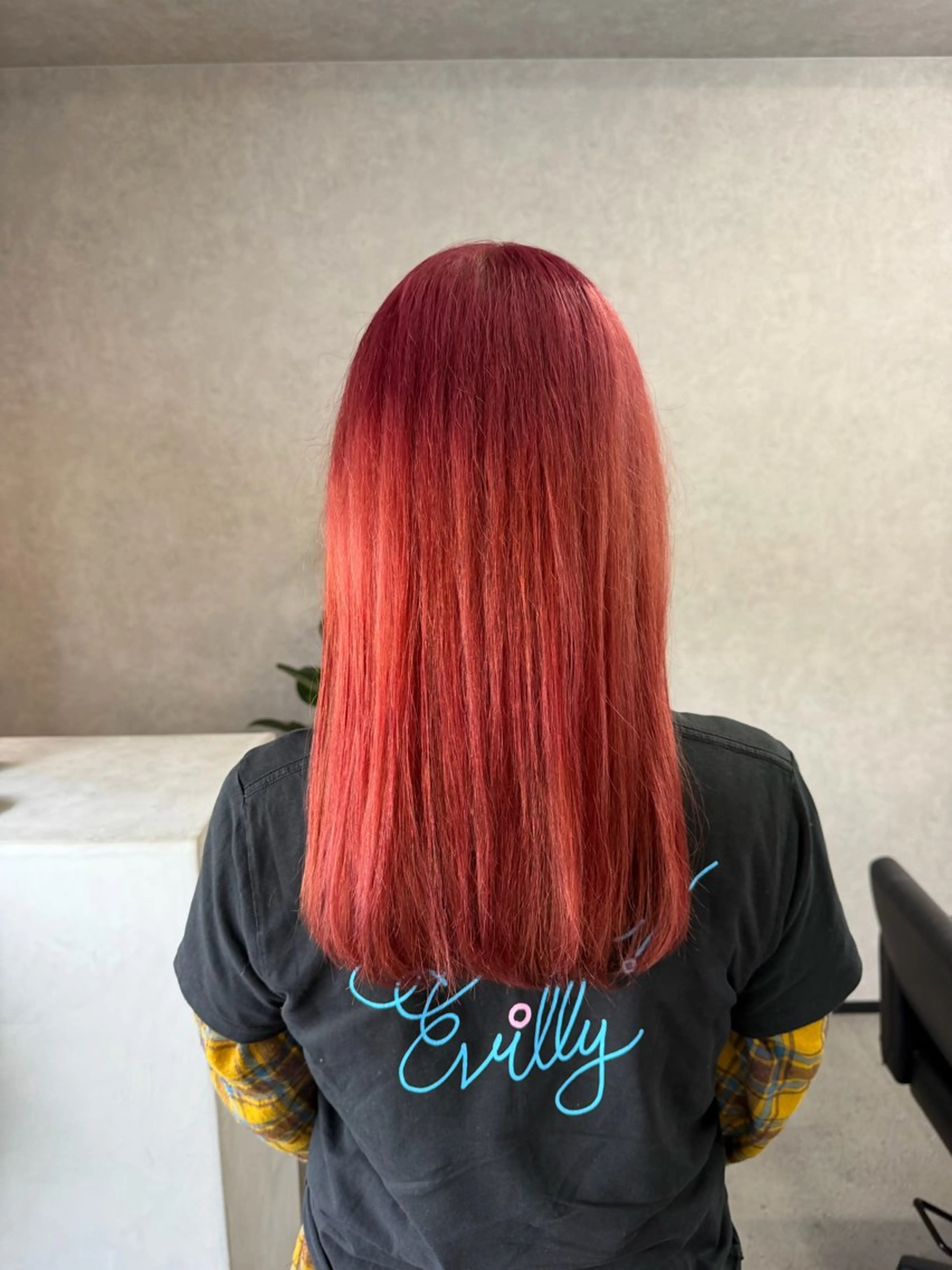 ロング カラー ヘアカラー niko_saga_hairmake所属・アヤカ （AYAKA）のヘアスタイル