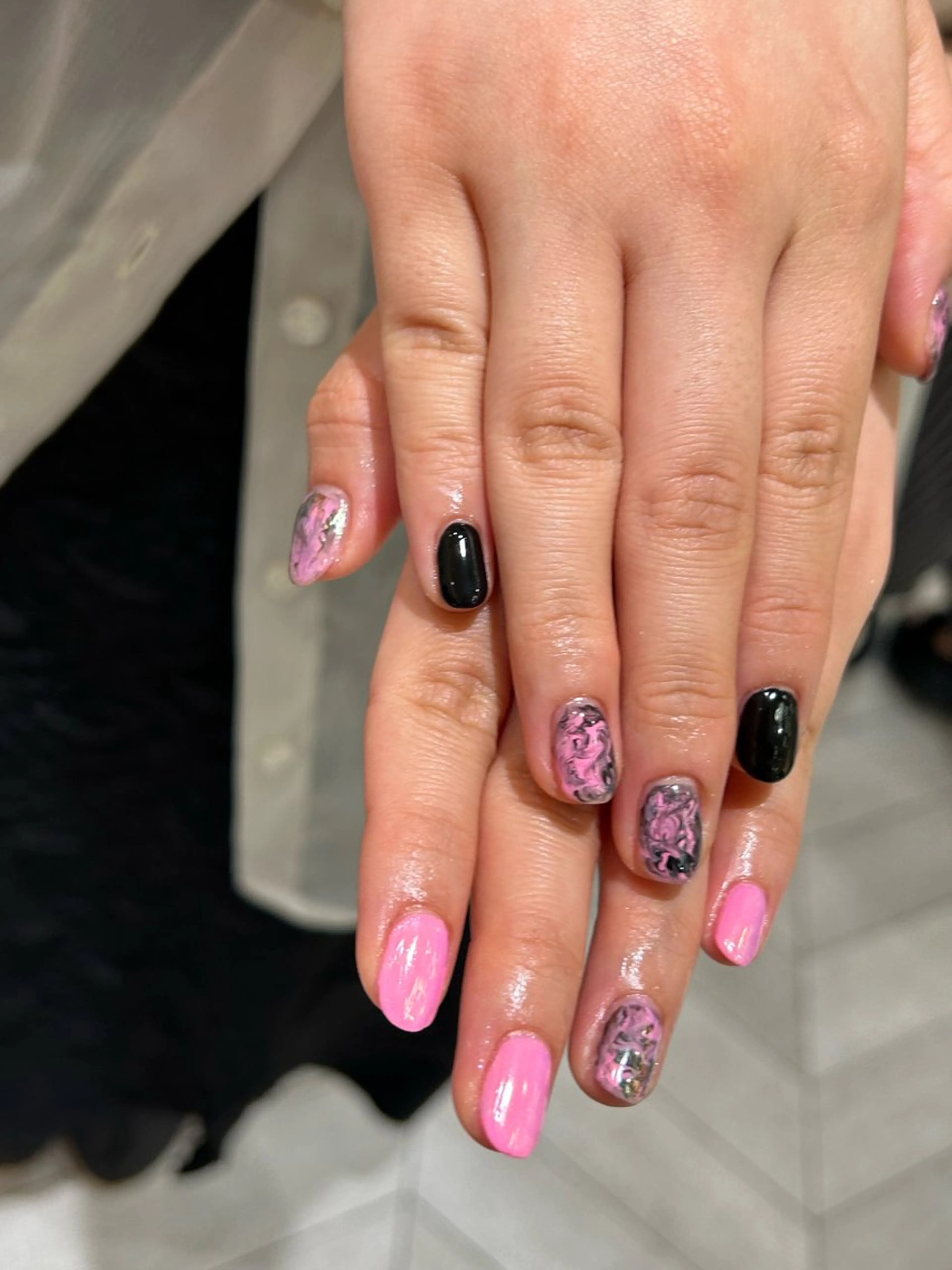 ネイル ꪆৎ平行アーチ ྀི ワカナの眉毛・アイブロウイメージ