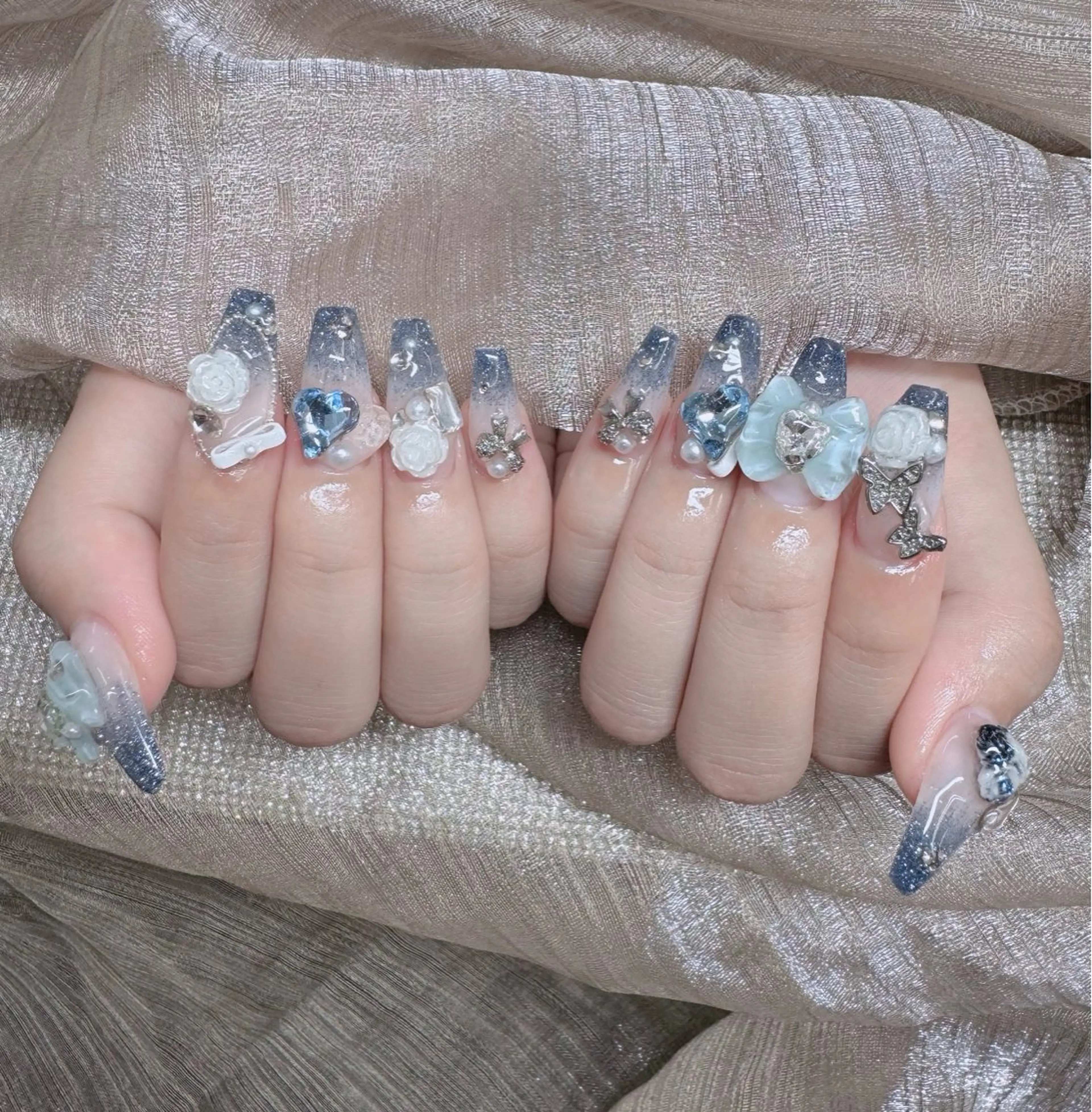 ネイル フレンチネイル ジェルネイル ガラスフレンチ ハロウィン ハート H.baby Nail Salonのネイルデザイン