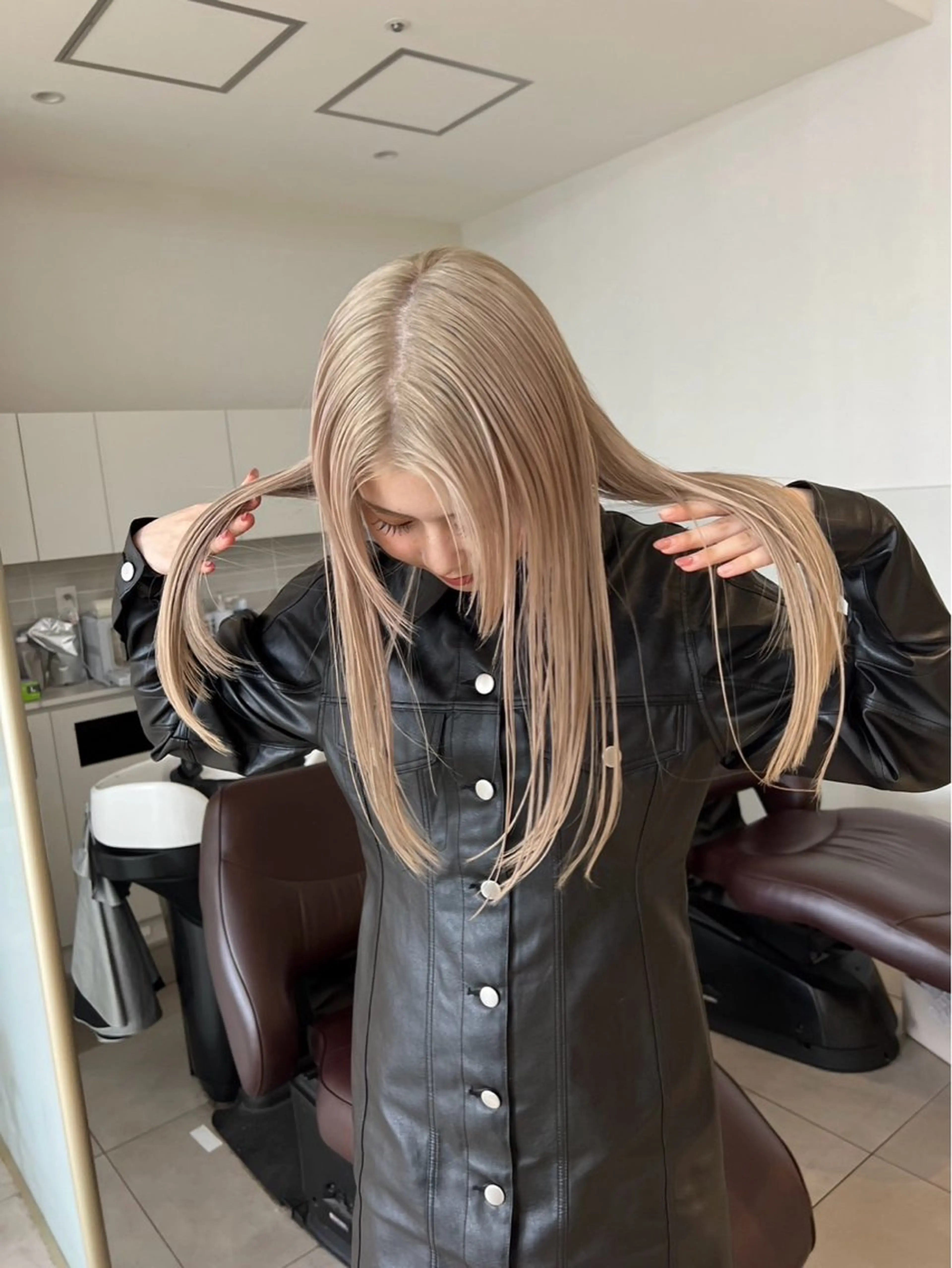 ロング カラー 🇰🇷韓国風くびれ ヘア🇰🇷中村優大のヘアスタイル