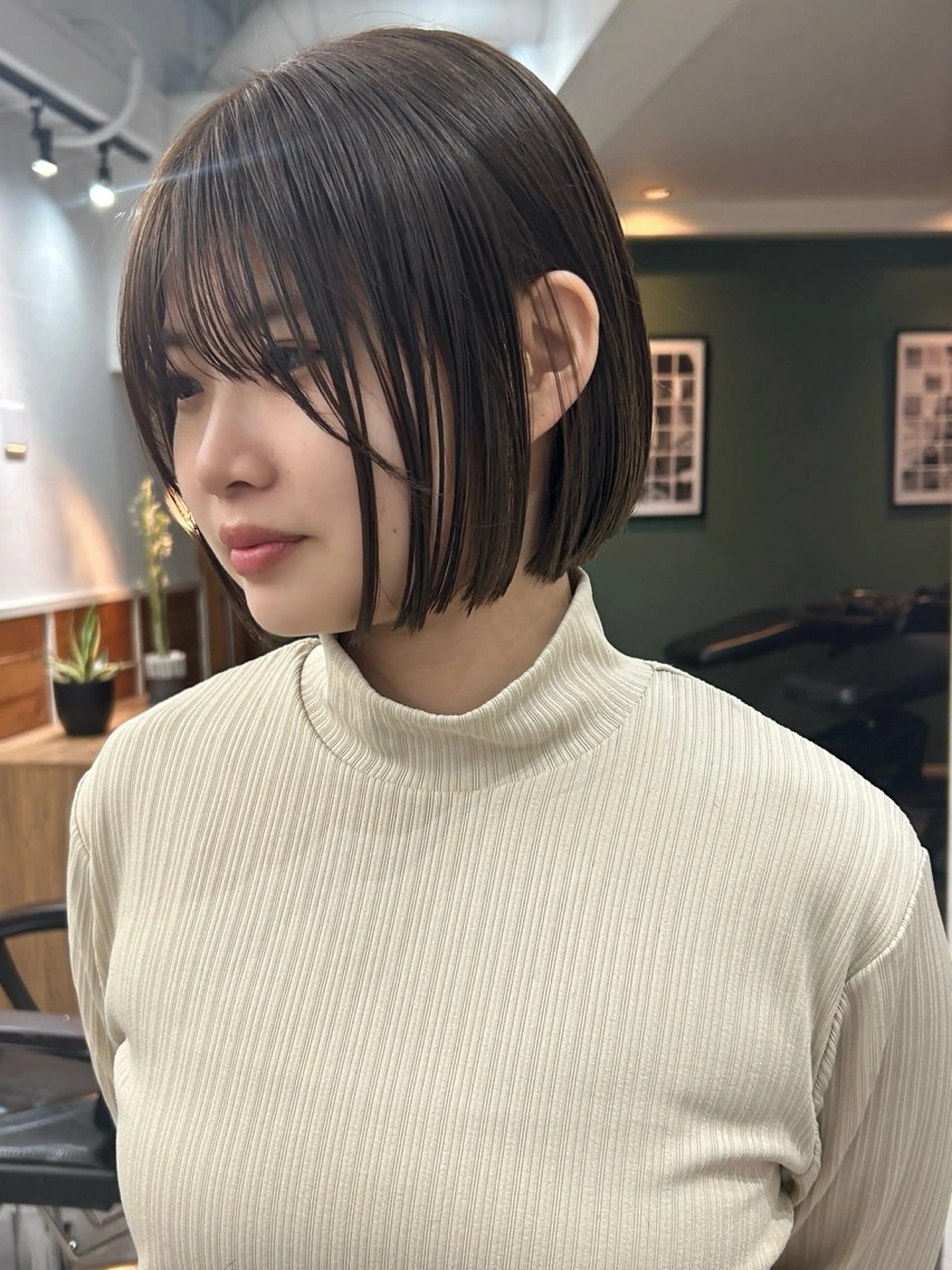 ショート カラー レイヤーボブ/ 艶カラー/サナ🌼のヘアスタイル