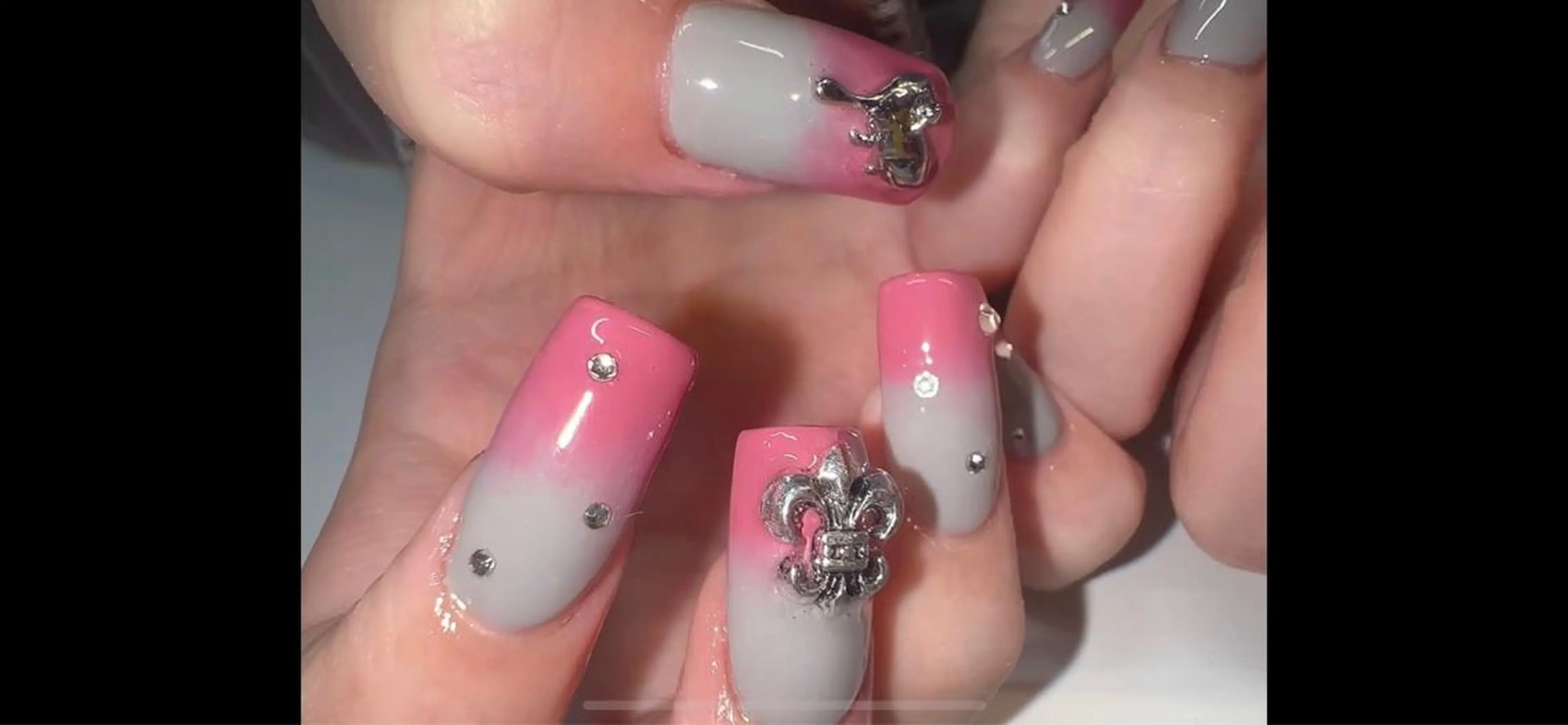 ネイル ハンドネイル Nail Salon L'arc所属・💊大阪/心斎橋 moni🧠のネイルデザイン