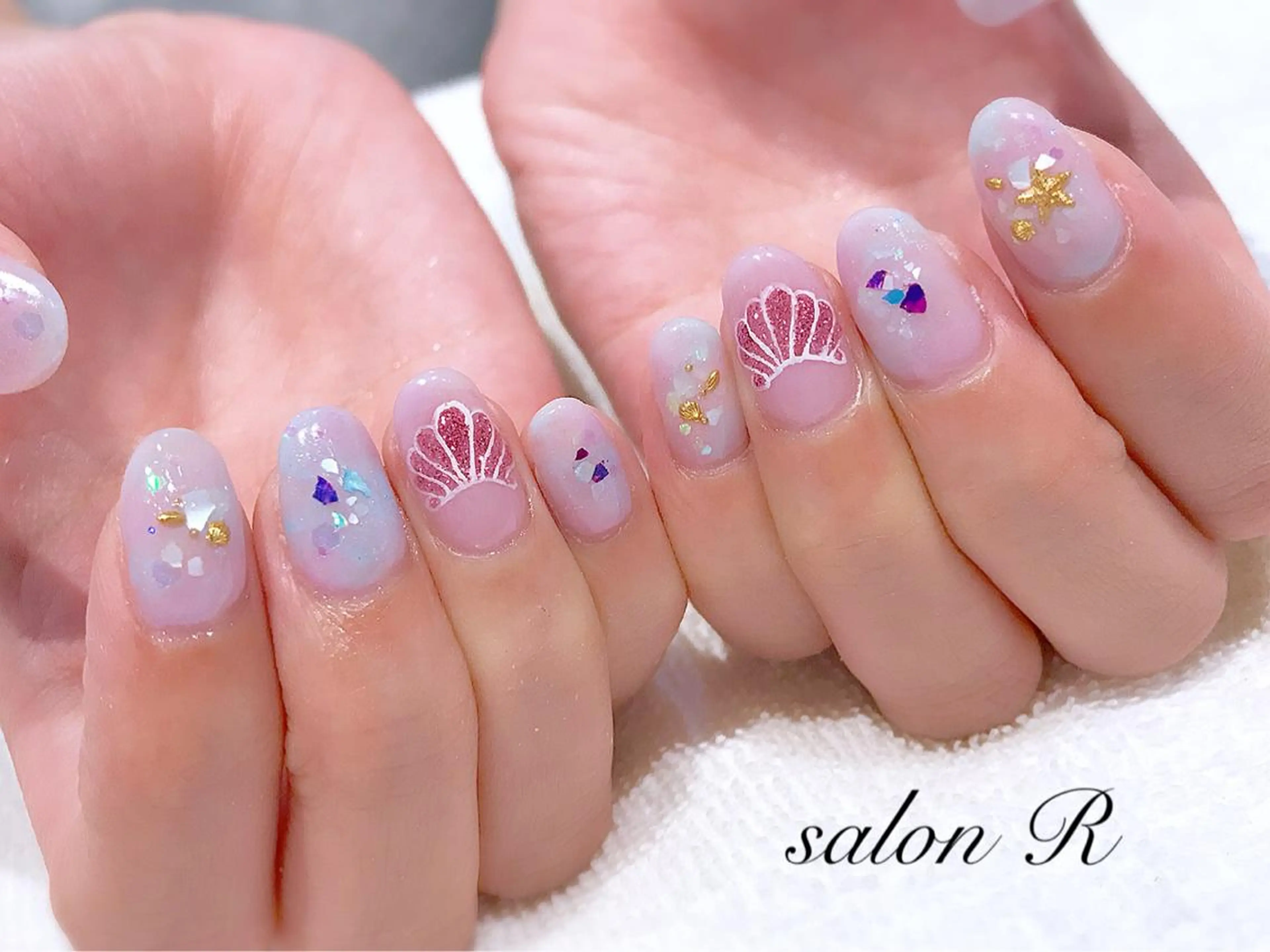 ネイル アートネイル Re Pearl～コーディネートサロン～ 市駅前店所属・NARUMI HYODOのネイルデザイン