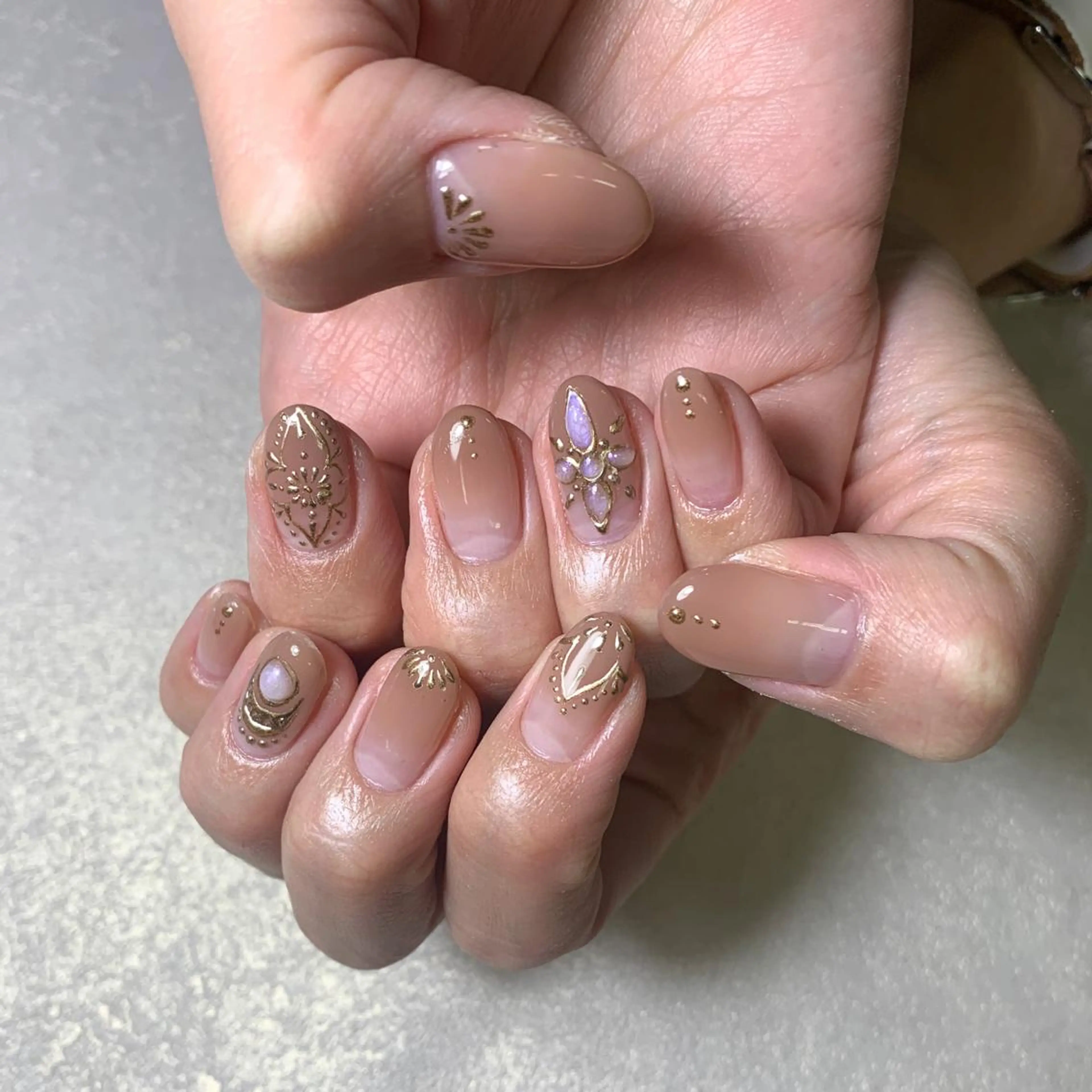 ネイル atelier　FIORITURA所属・FIORITURA aiのネイルデザイン