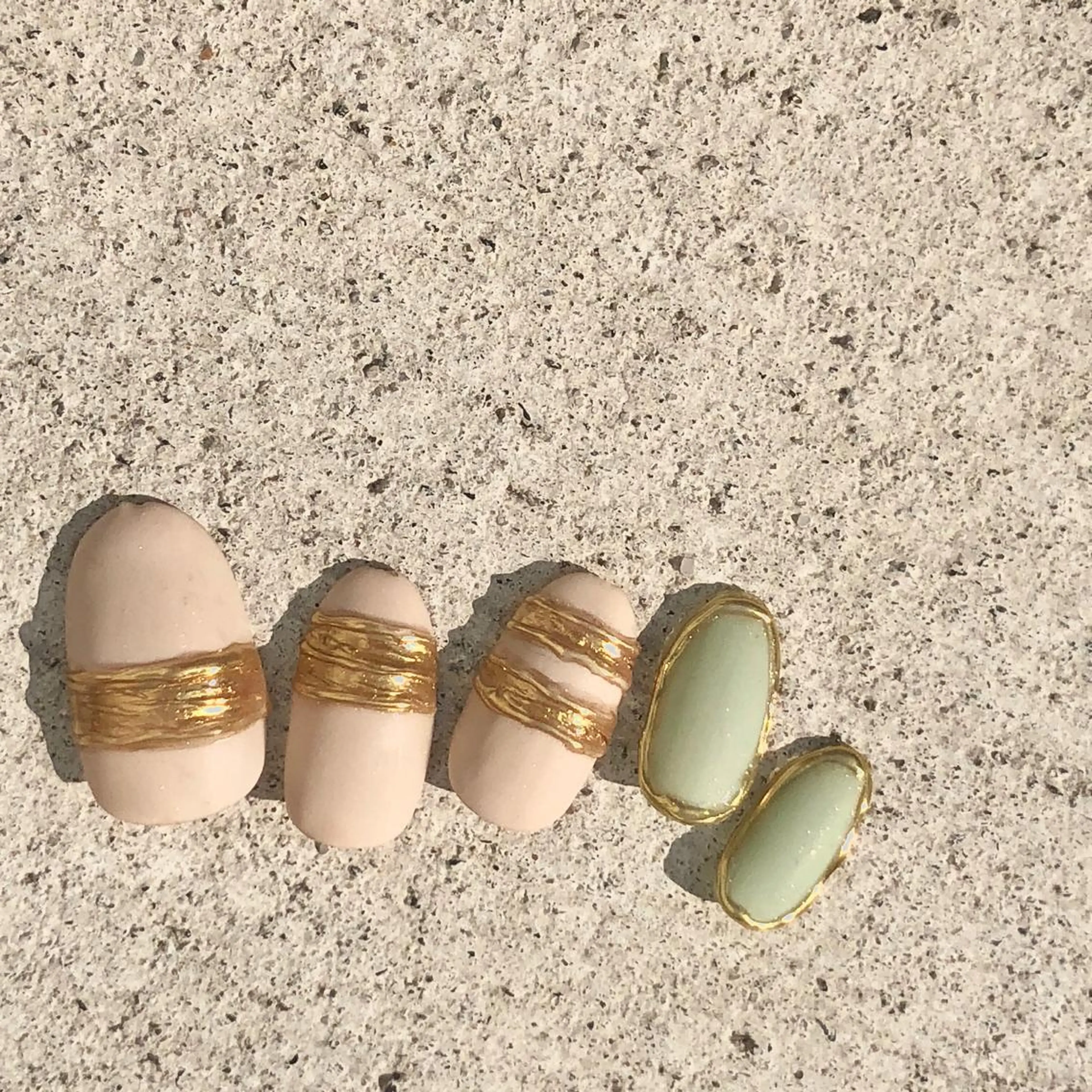 ネイル アートネイル ゴールド マットネイル ミラーネイル ニュアンスネイル ハンドネイル jamspark ✨のネイルデザイン