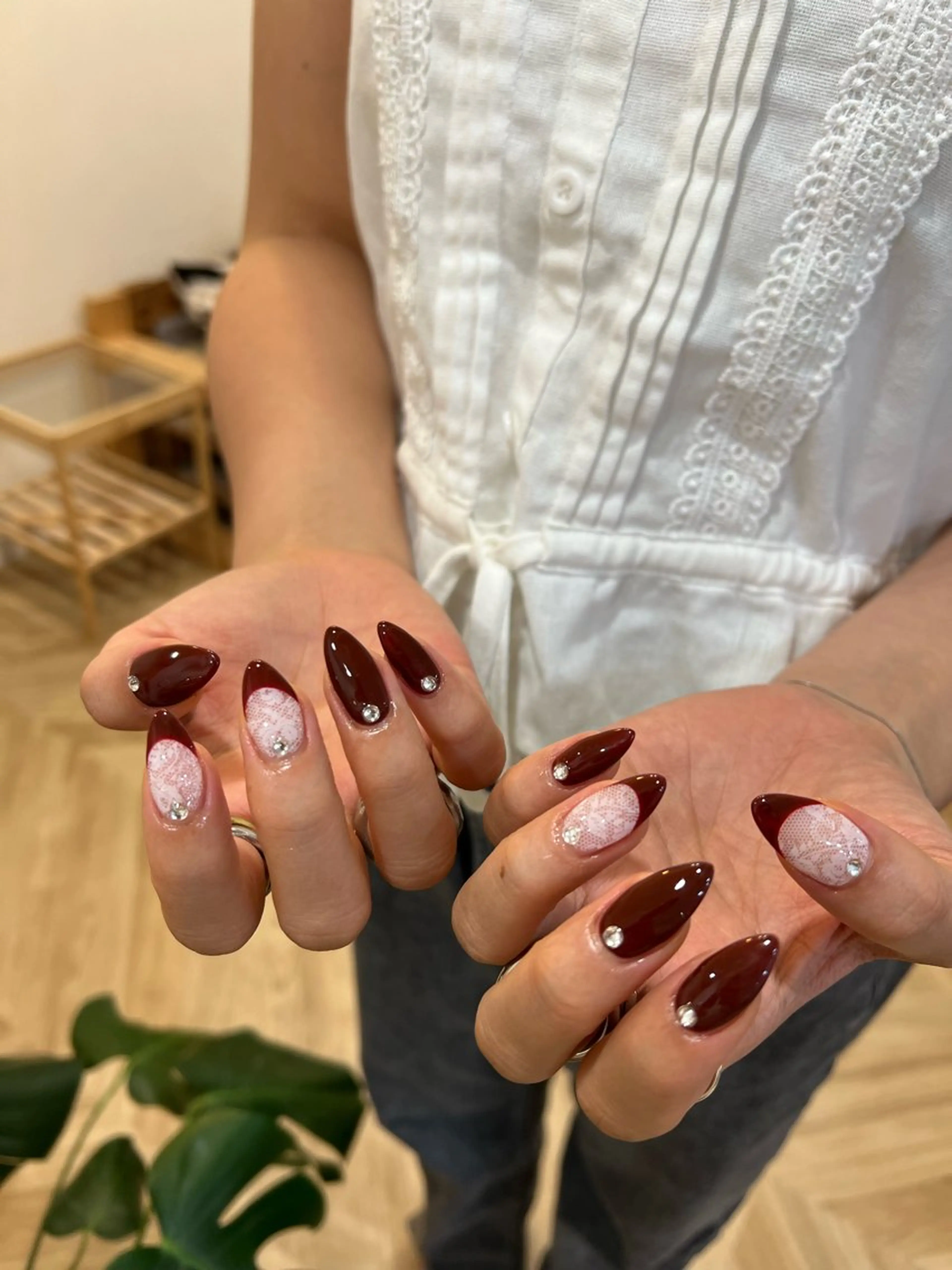 ネイル ハンドネイル フットネイル ハンドケア Nes.Nail所属・Miyagi Asamiのネイルデザイン