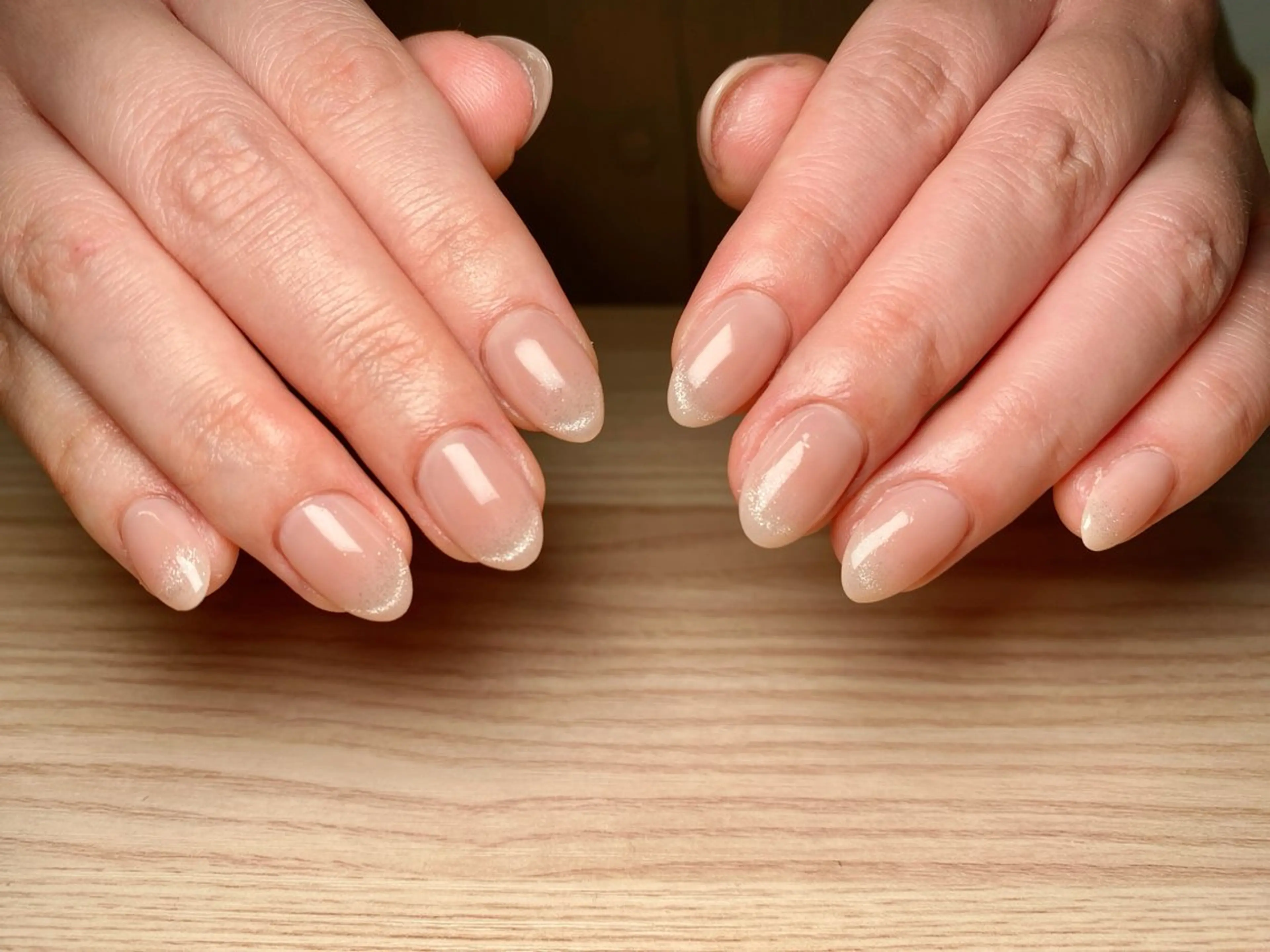 ネイル チークネイル フレンチネイル 韓国ネイル マグネットネイル ピンク ハンドネイル 花澤 ネイルサロンのネイルデザイン