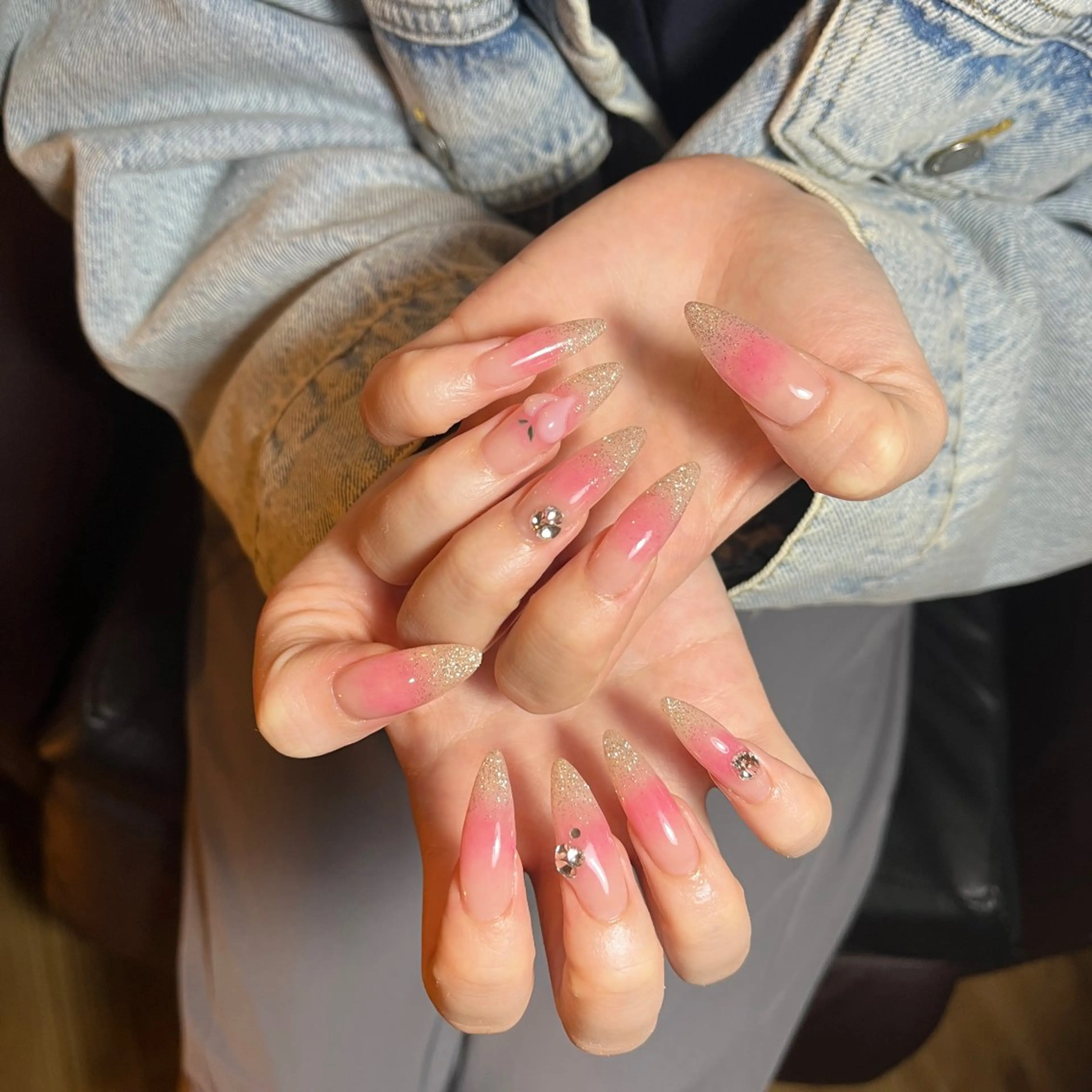 ネイル チークネイル ピンク フリーランス¨̮⃝ ネイリストOKADAのネイルデザイン