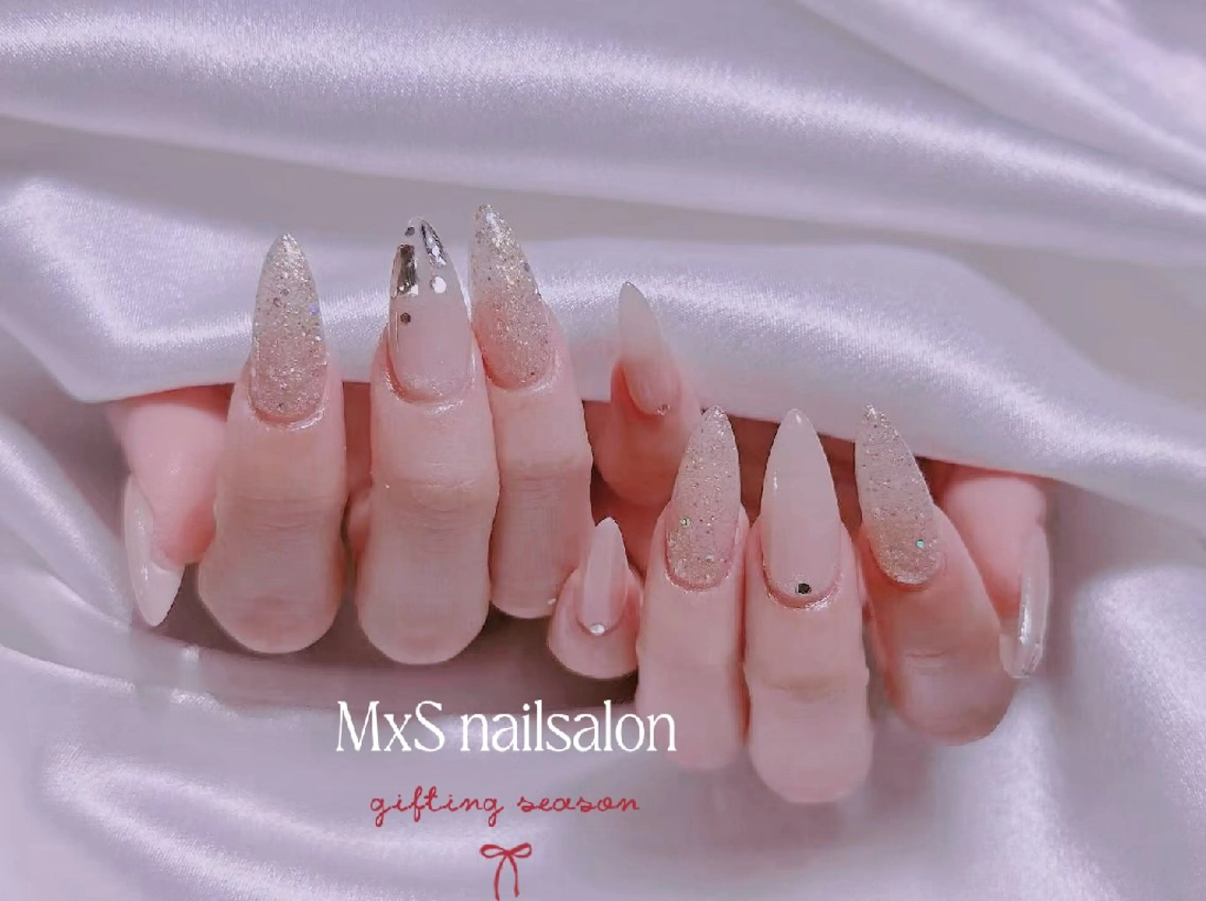ネイル ジェルネイル 韓国ネイル マグネットネイル パラジェル ワンホンネイル ハンドネイル ハンドケア MxS Nail(長さだし/フィルイン/マグネット/韓国ネイル/ワンホンネイル/ワンカラー)所属・MxS リィリィのネイルデザイン