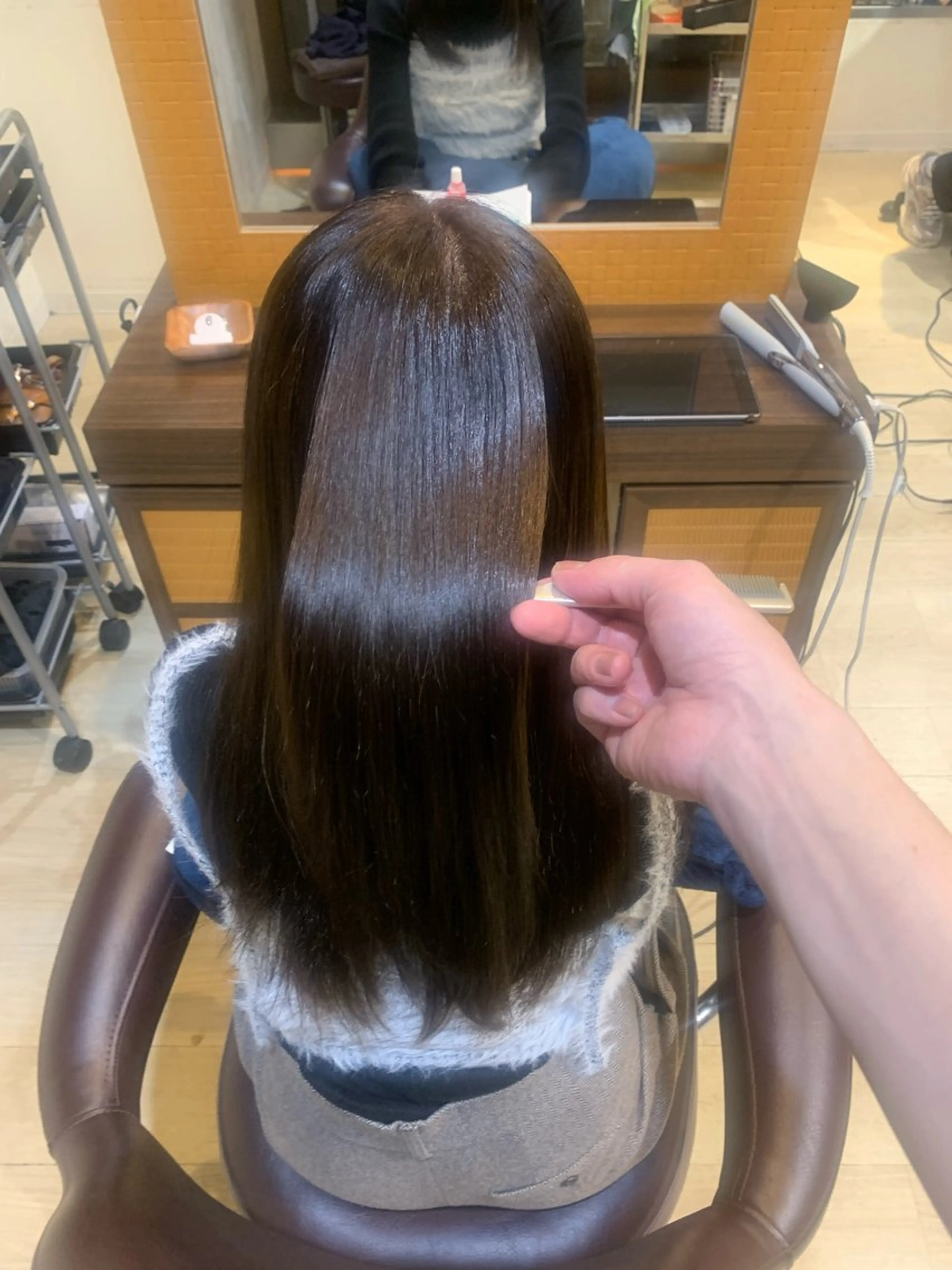 ロング カット ヘアカラー トリートメント ハイライト✨髪質改善 TAKAさんです😊のヘアスタイル