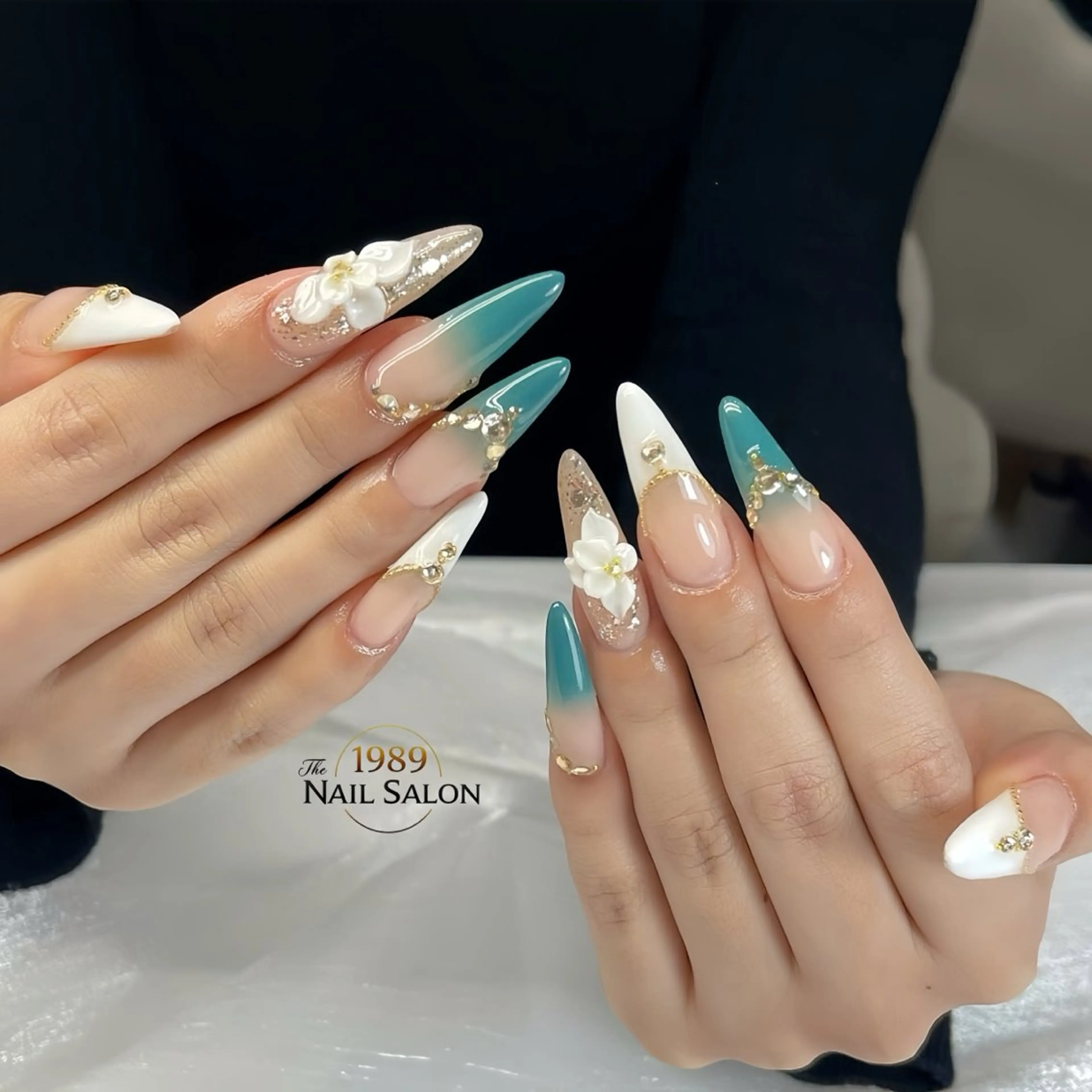 ネイル ハンドネイル The 1989 Nail Salonのネイルデザイン