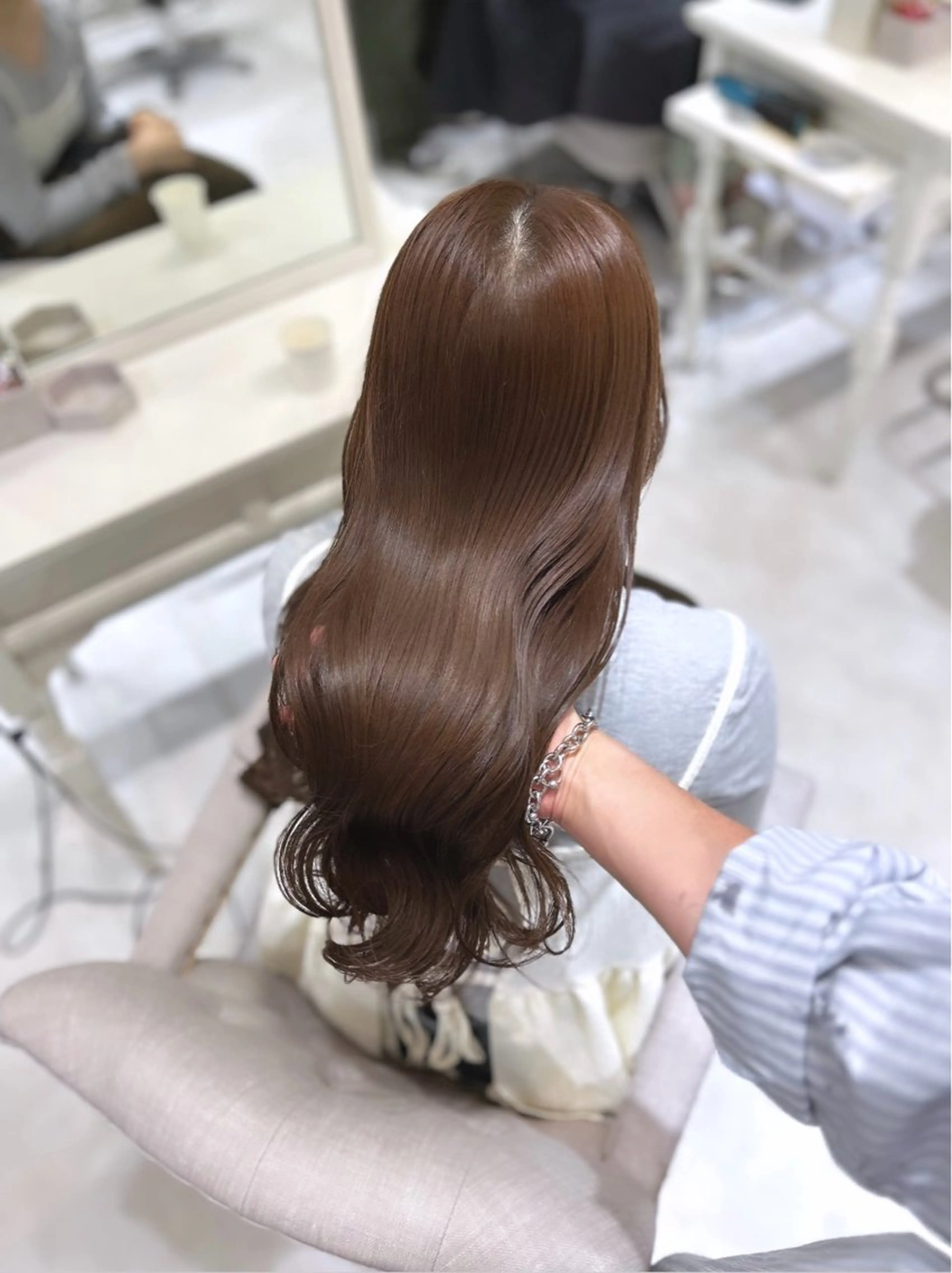 ロング ケアカラー ヘアカラー 髪質改善× ブリーチなしyutoのヘアスタイル