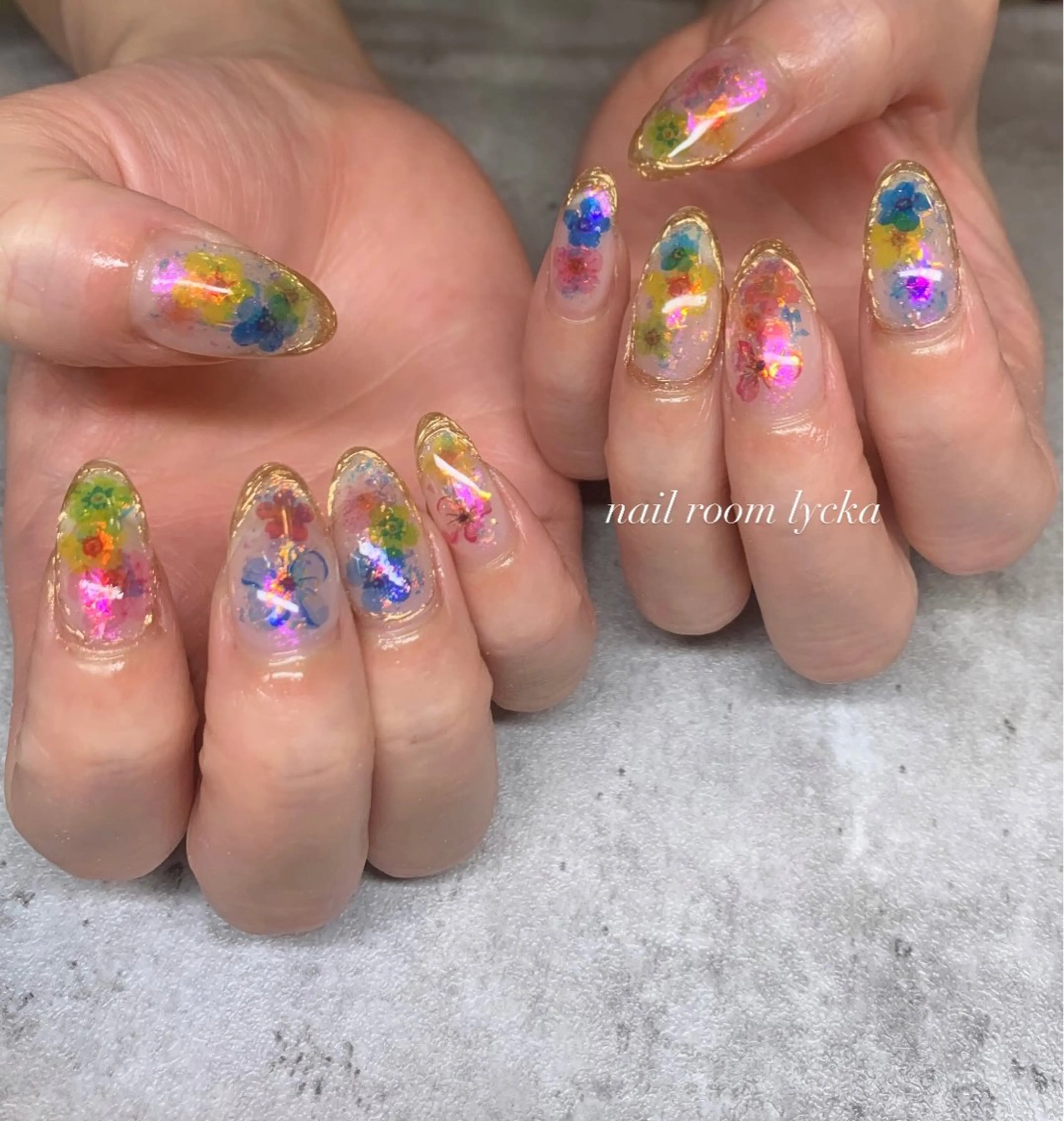 ネイル ﾈｲﾙﾙｰﾑﾘｯｶ 𝐦𝐚𝐲𝐮のネイルデザイン