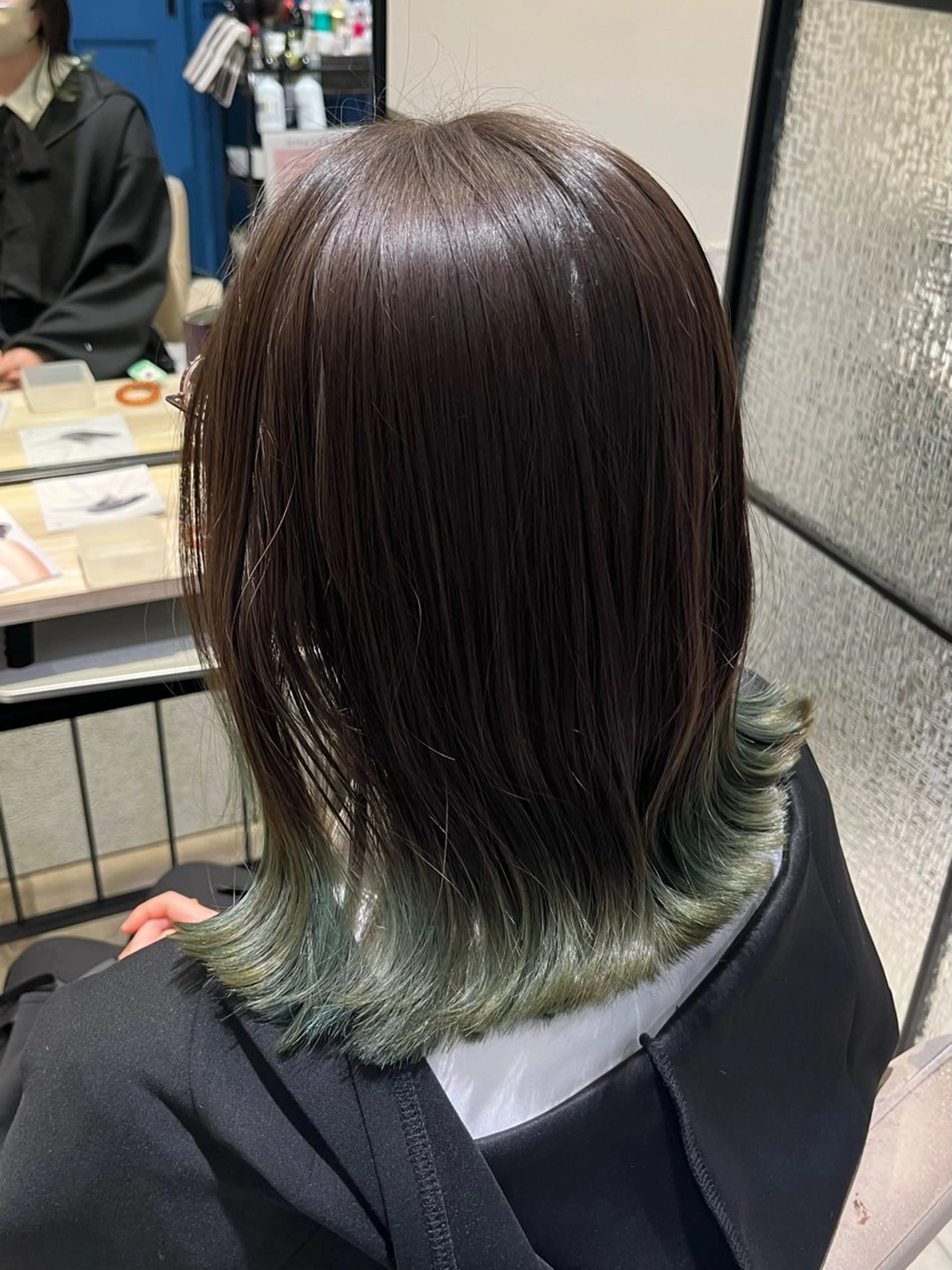 ミディアム カラー ヘアカラー 吉原葵/ハイトーン /インナーカラーのヘアスタイル