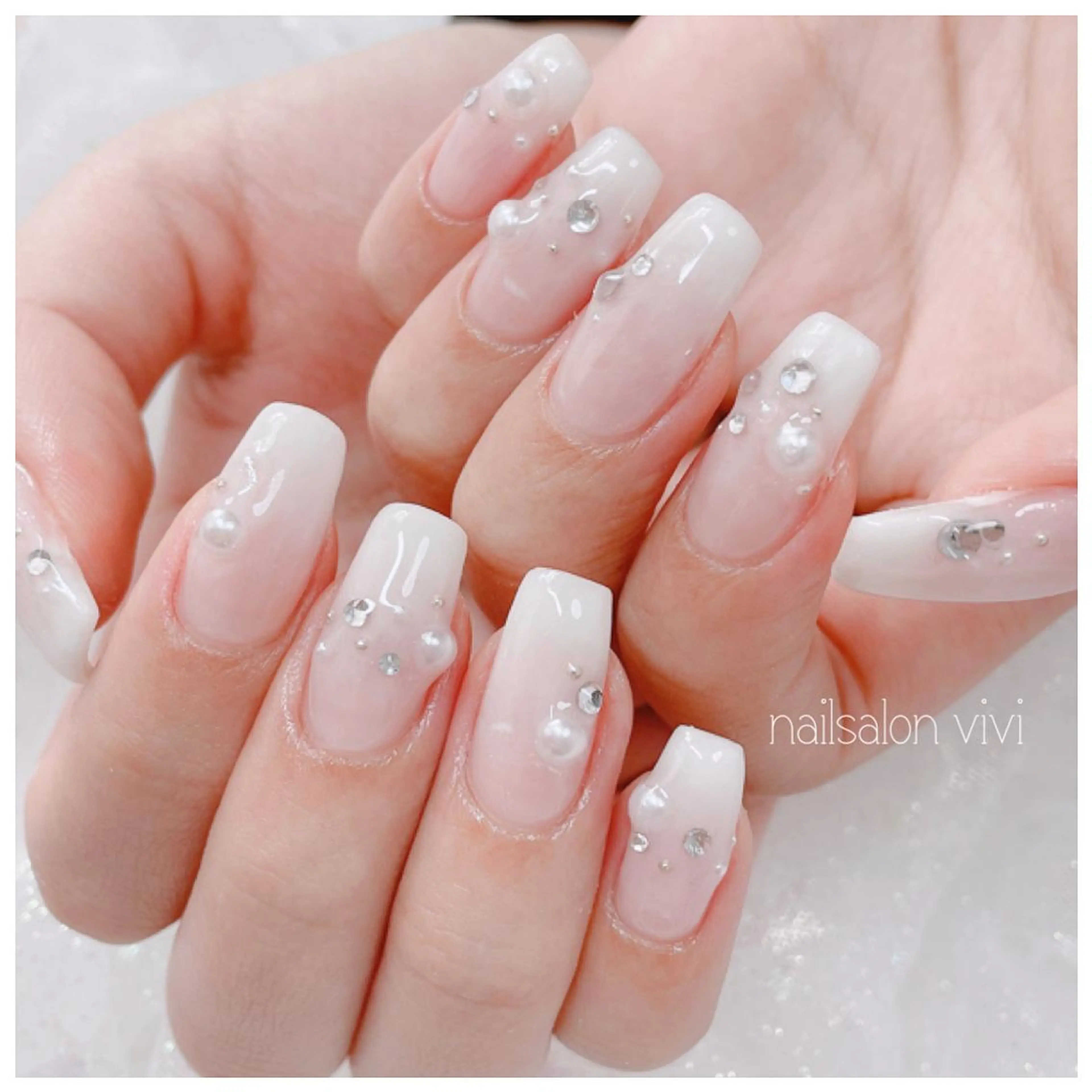 ネイル ＶＩＶＩ nailsalonのネイルデザイン